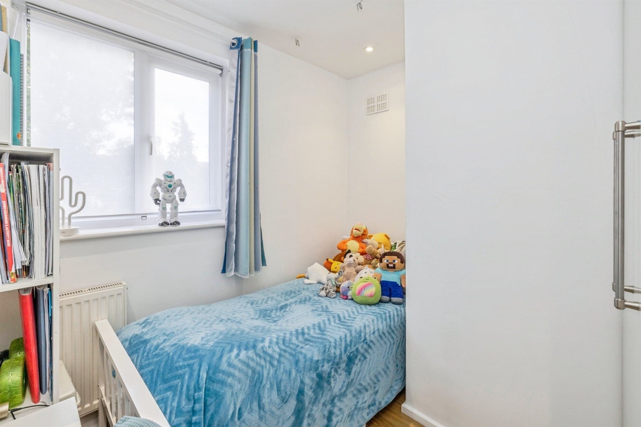 Property at Park Avenue, Bushey