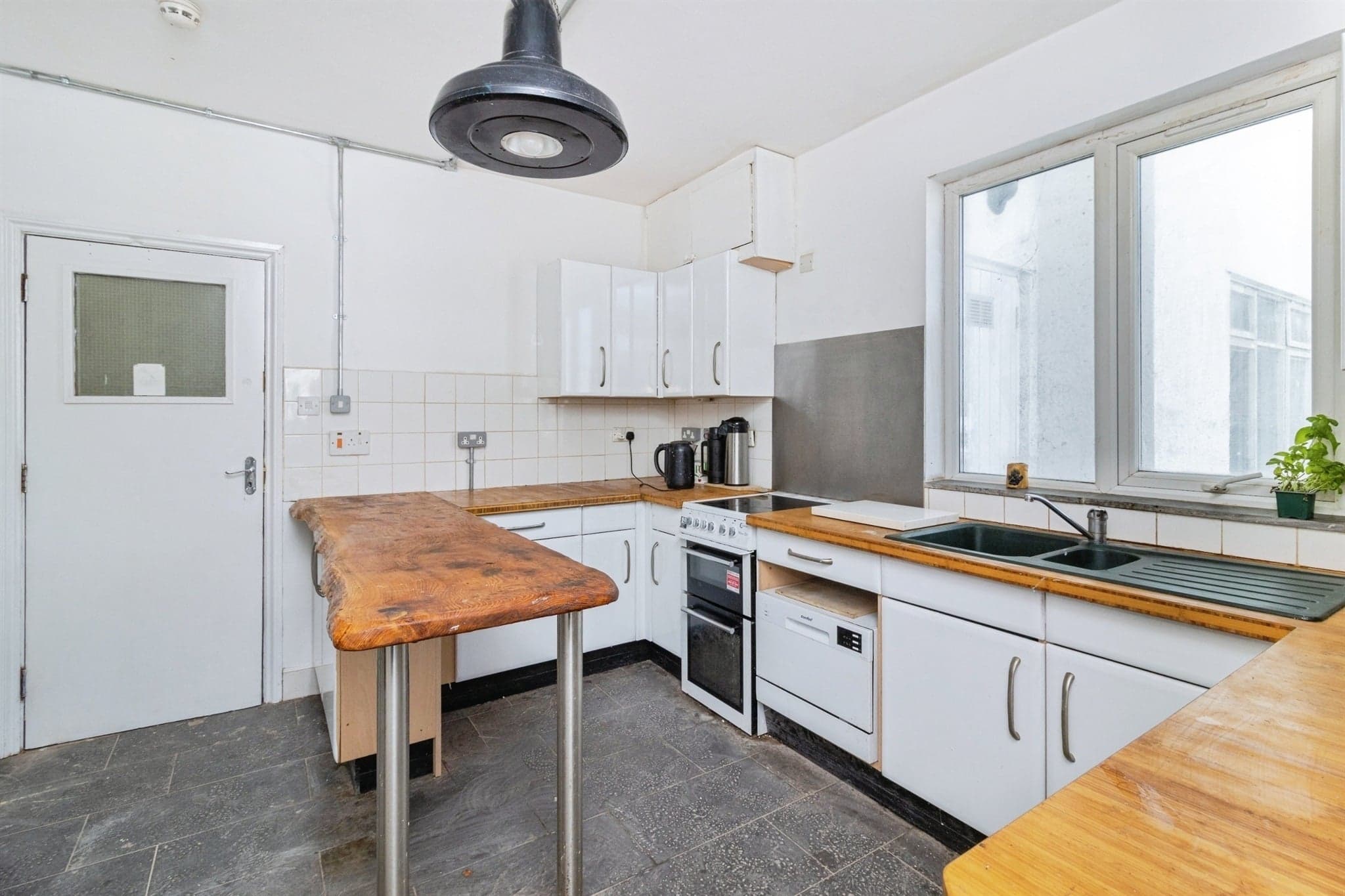 Property at Babbacombe Road, Torquay