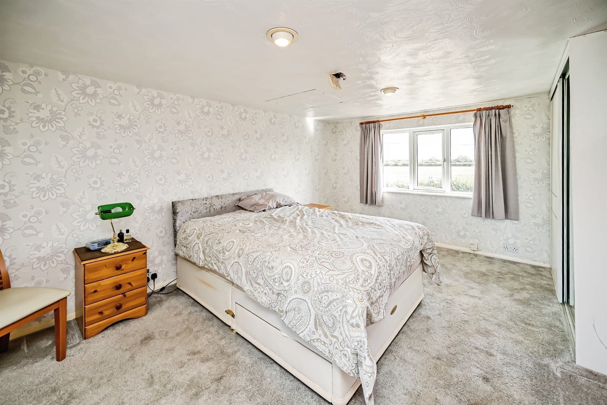 Property at Lower Road, Aylesbury, Stoke Mandeville