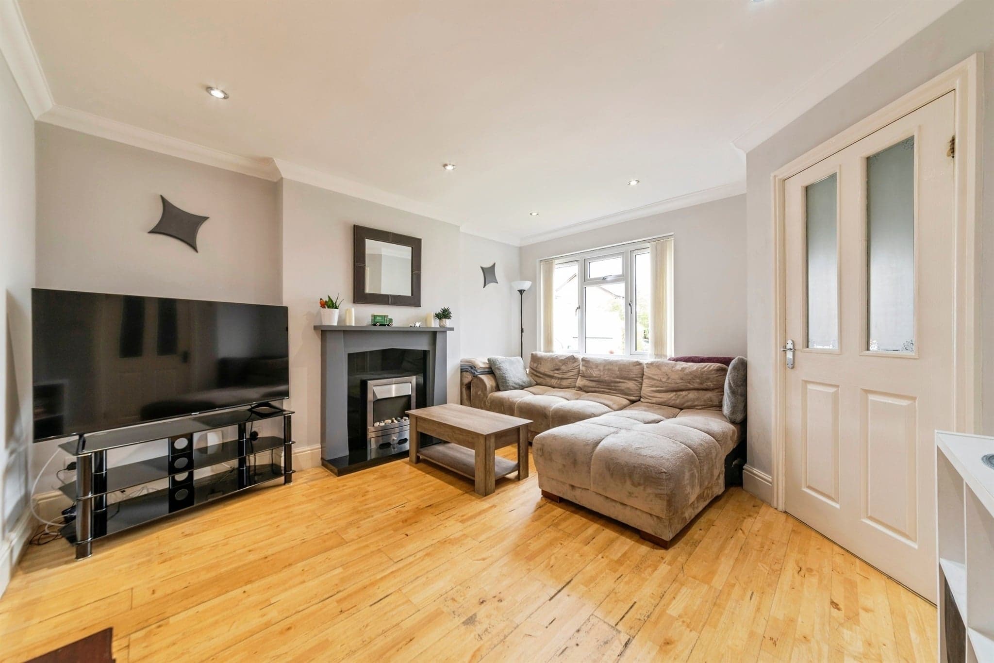 Property at Regency Gardens, Grantham