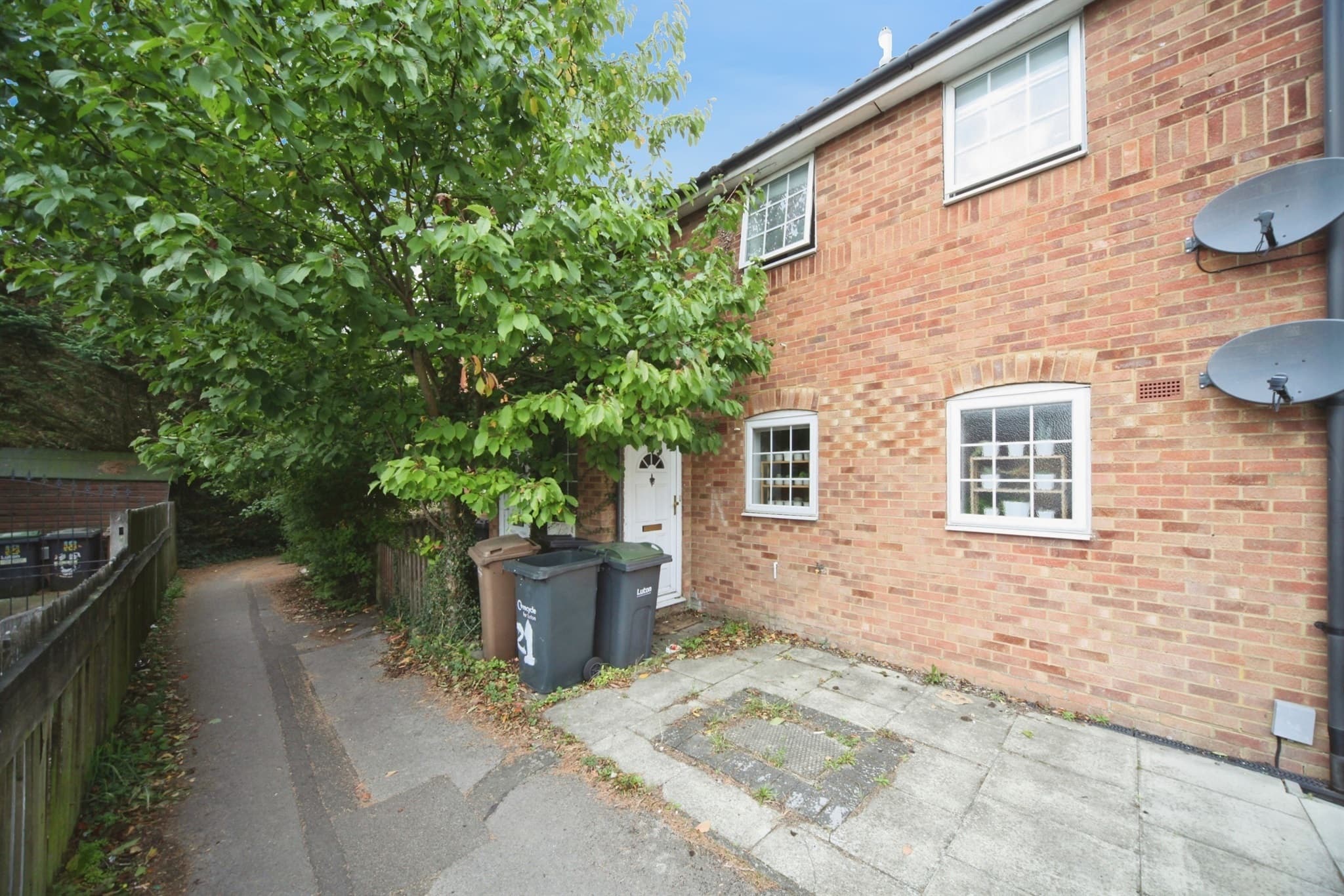 Property at Felton Close, Luton