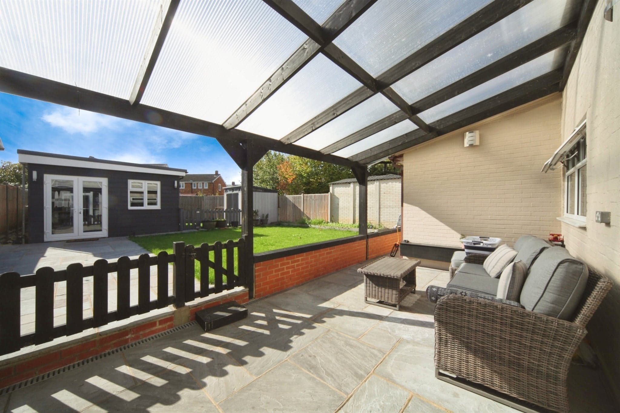 Property at Toddington Road, Luton