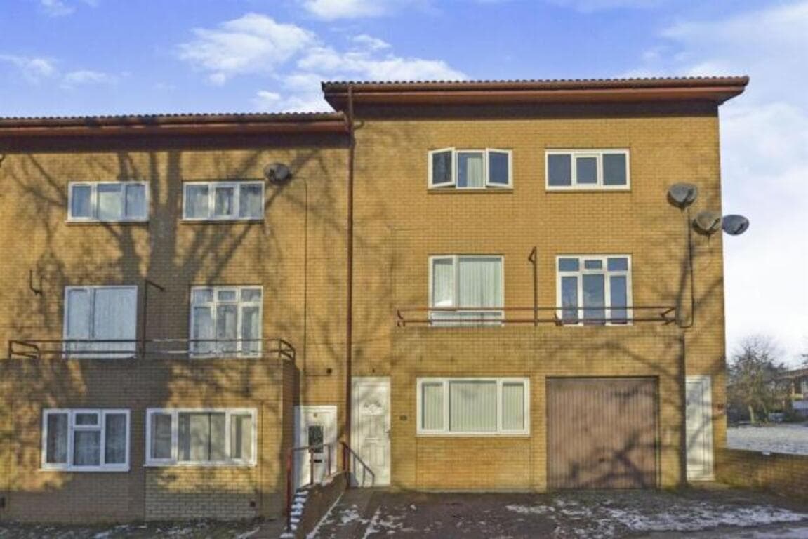 Property at Penryn Avenue, Fishermead, Milton Keynes