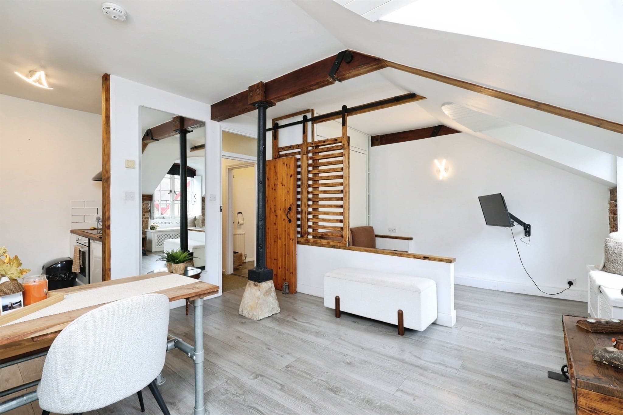 Property at Grove Mill Lane, Watford