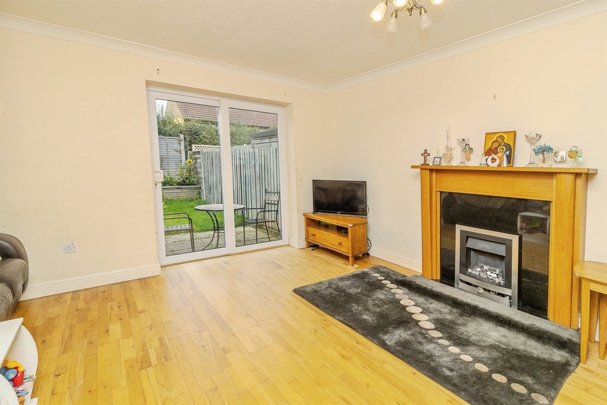 Property at Kelso Close, Bletchley, MILTON KEYNES