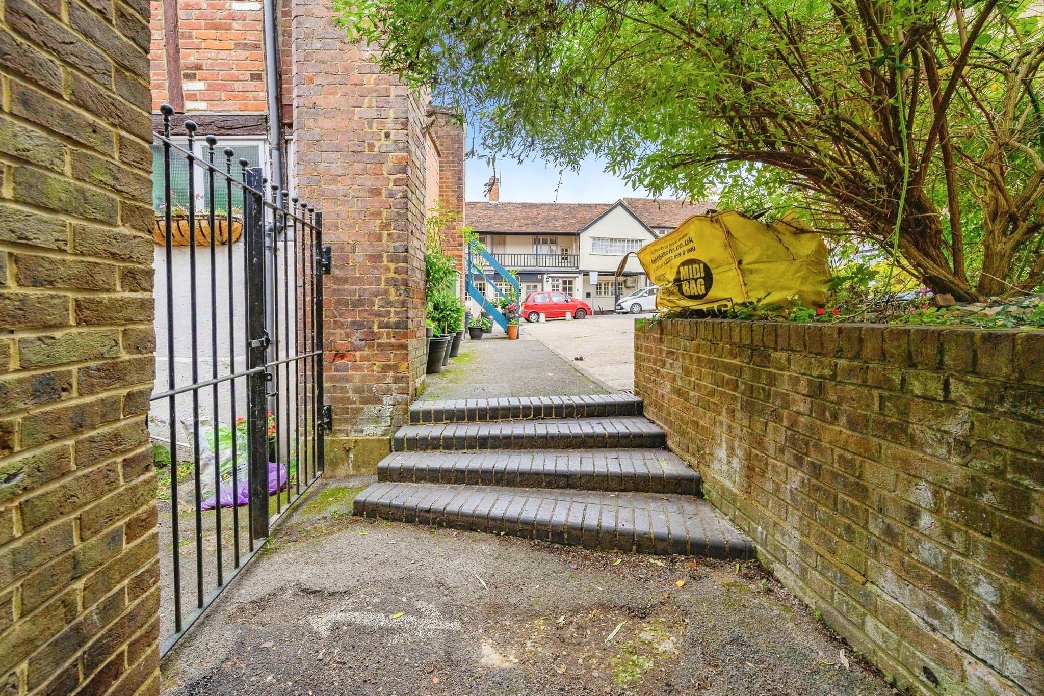 Property at High Street, Hemel Hempstead