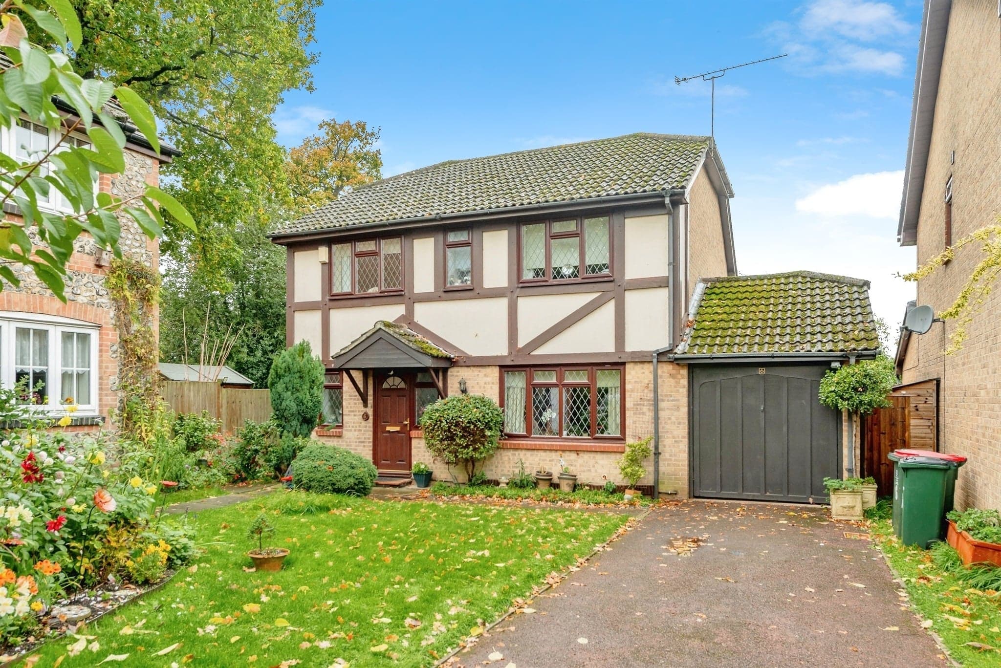 Property at Horndean Close, Crawley