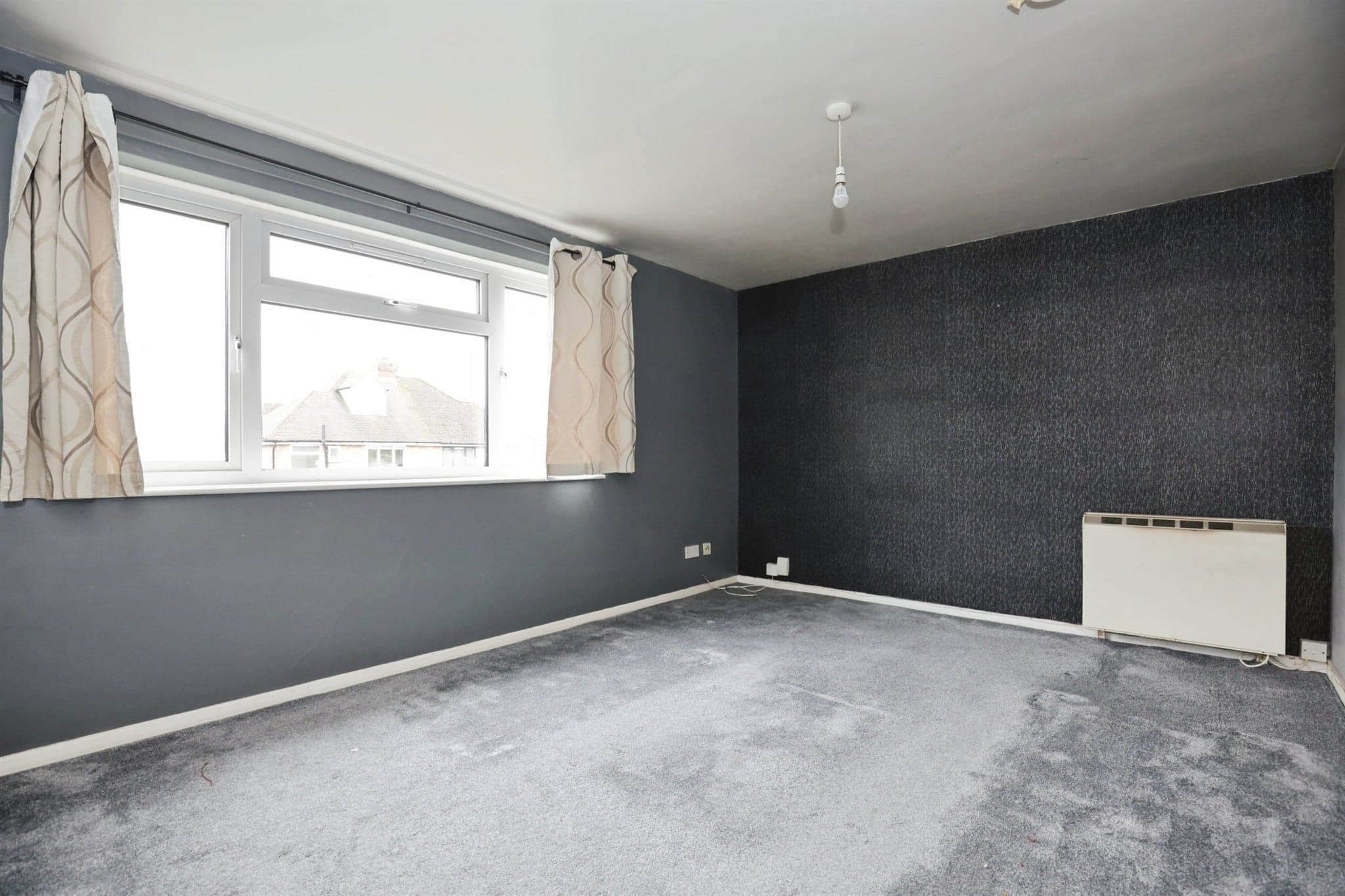 Property at Heathcote Road, Whitnash, Leamington Spa