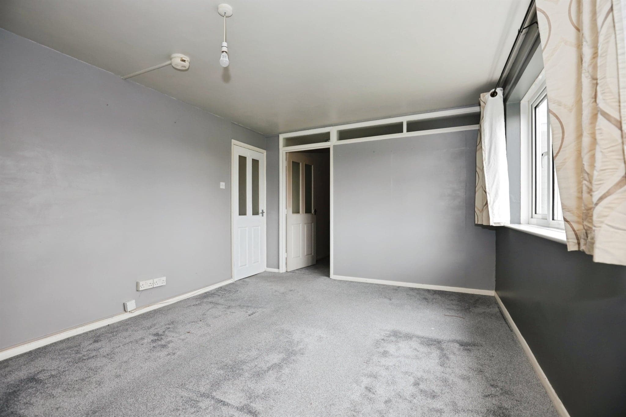 Property at Heathcote Road, Whitnash, Leamington Spa