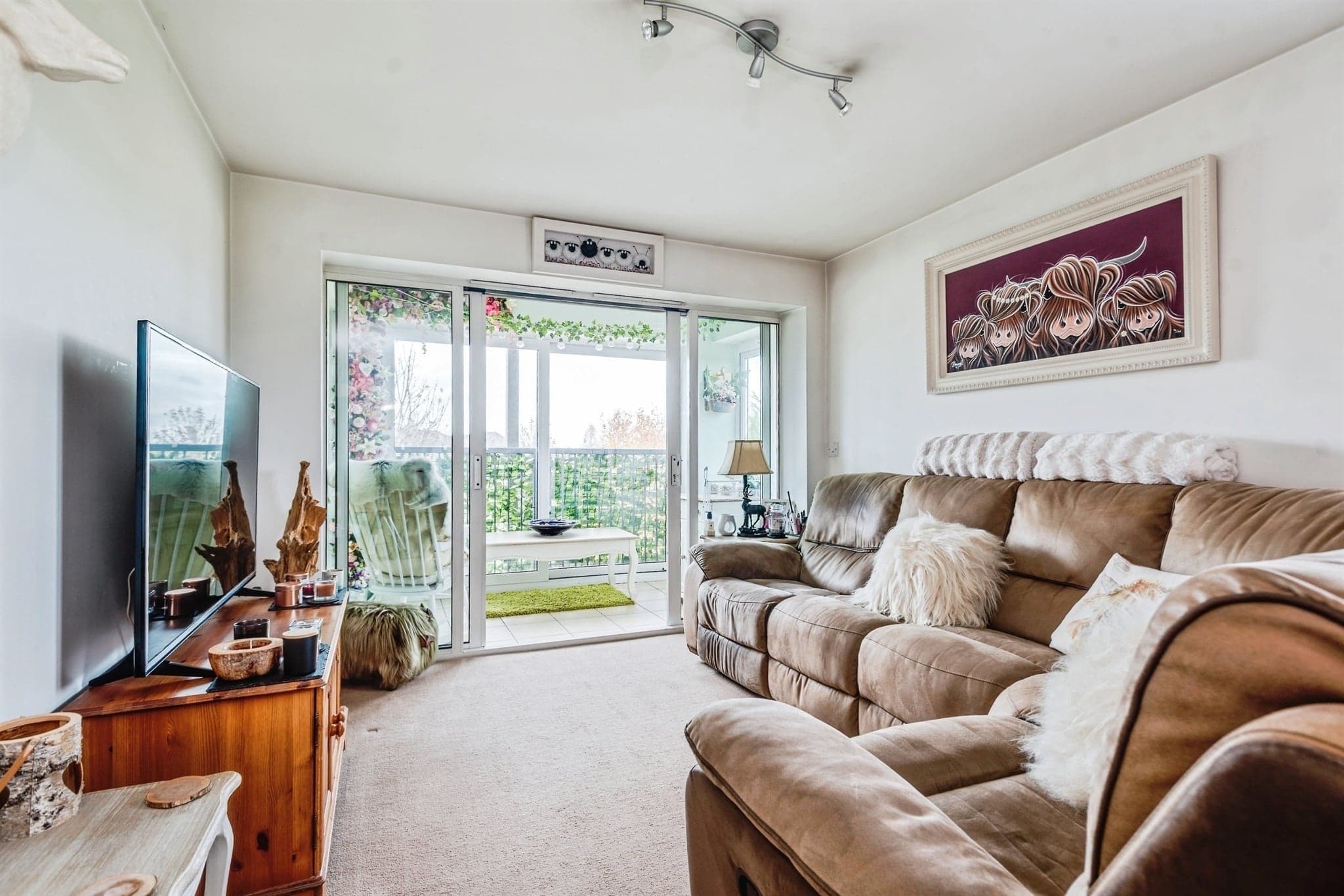 Property at Thornhill Close, CARTERTON