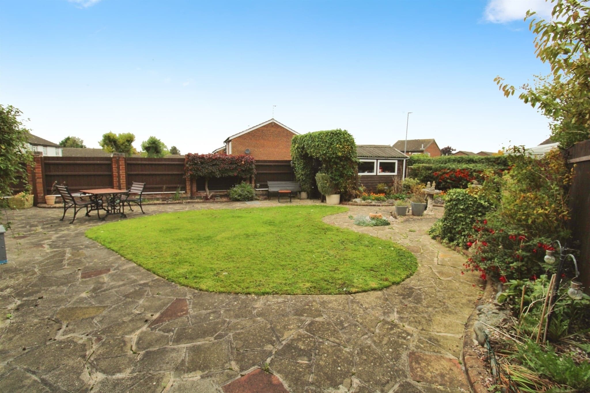 Property at Ledbury Close, Oadby, Leicester