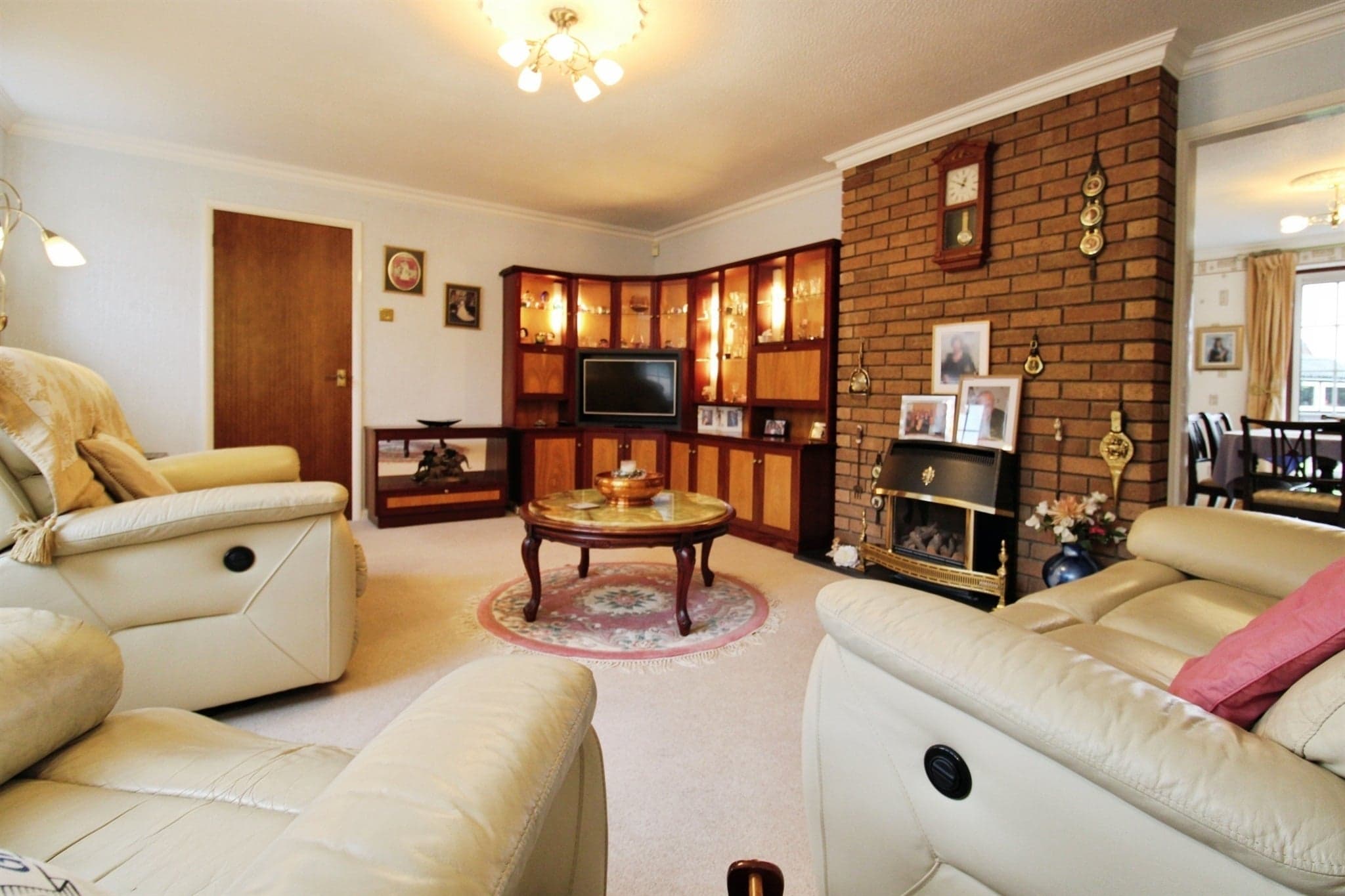 Property at Ledbury Close, Oadby, Leicester