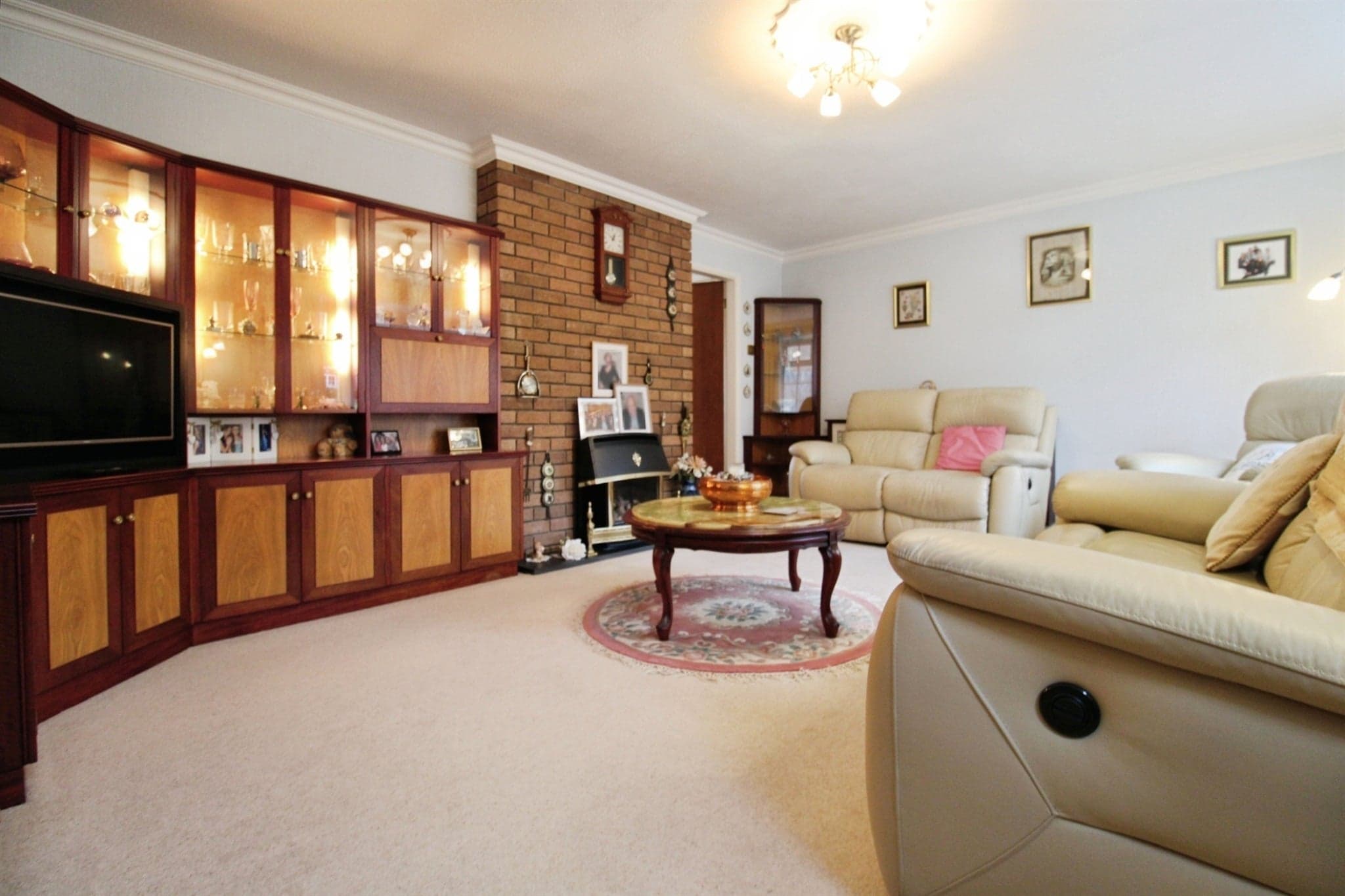 Property at Ledbury Close, Oadby, Leicester