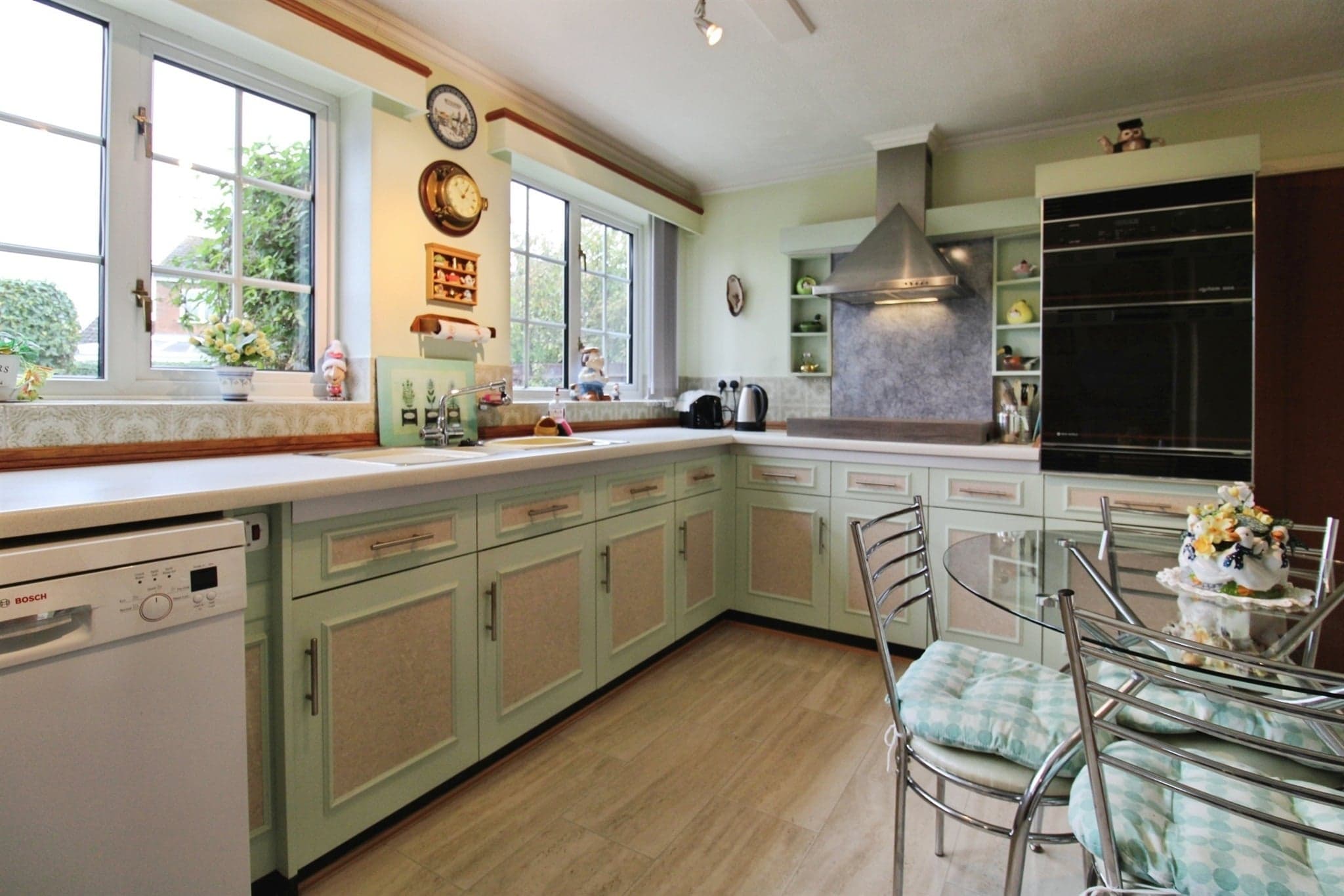 Property at Ledbury Close, Oadby, Leicester