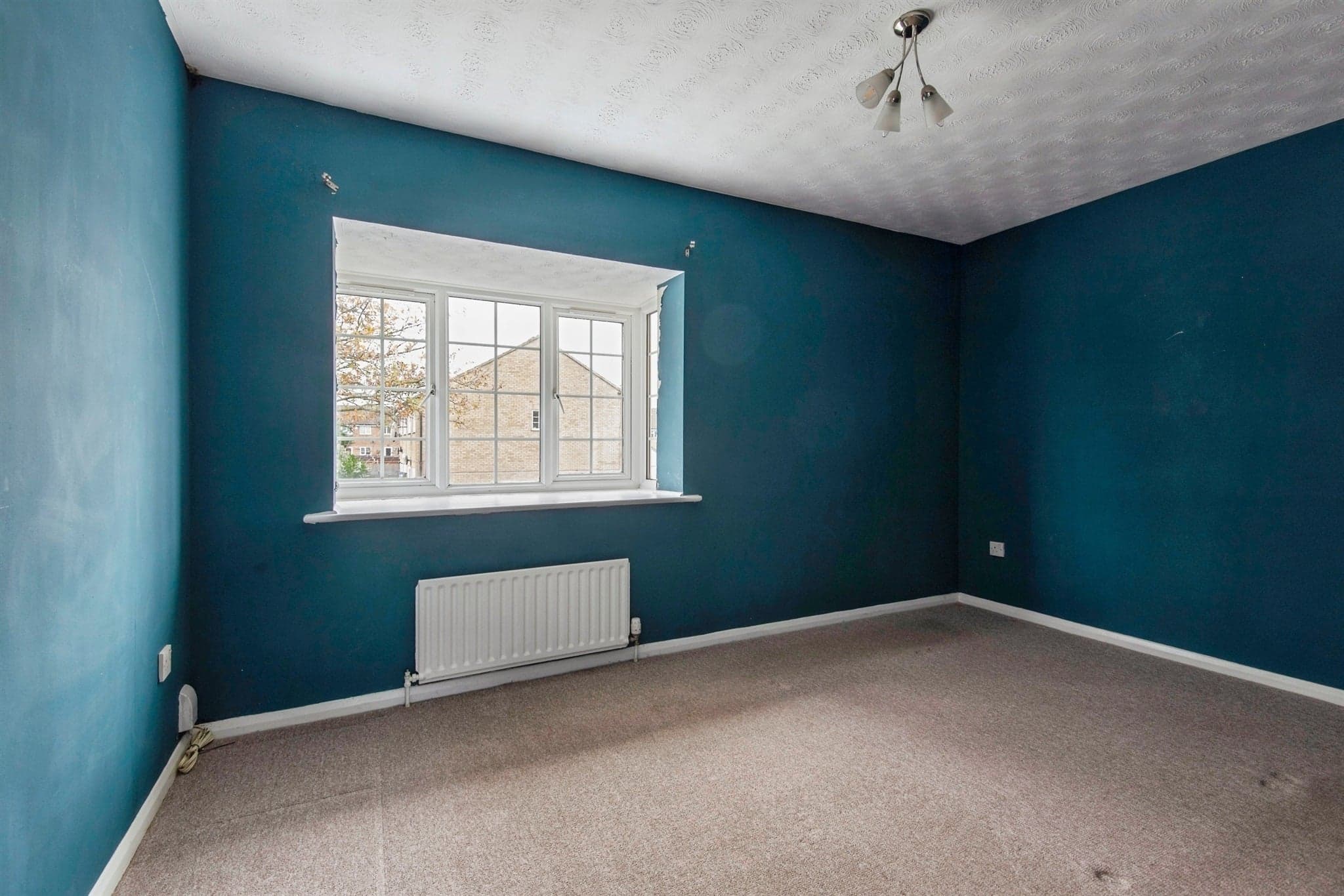 Property at Claverley Green, Luton