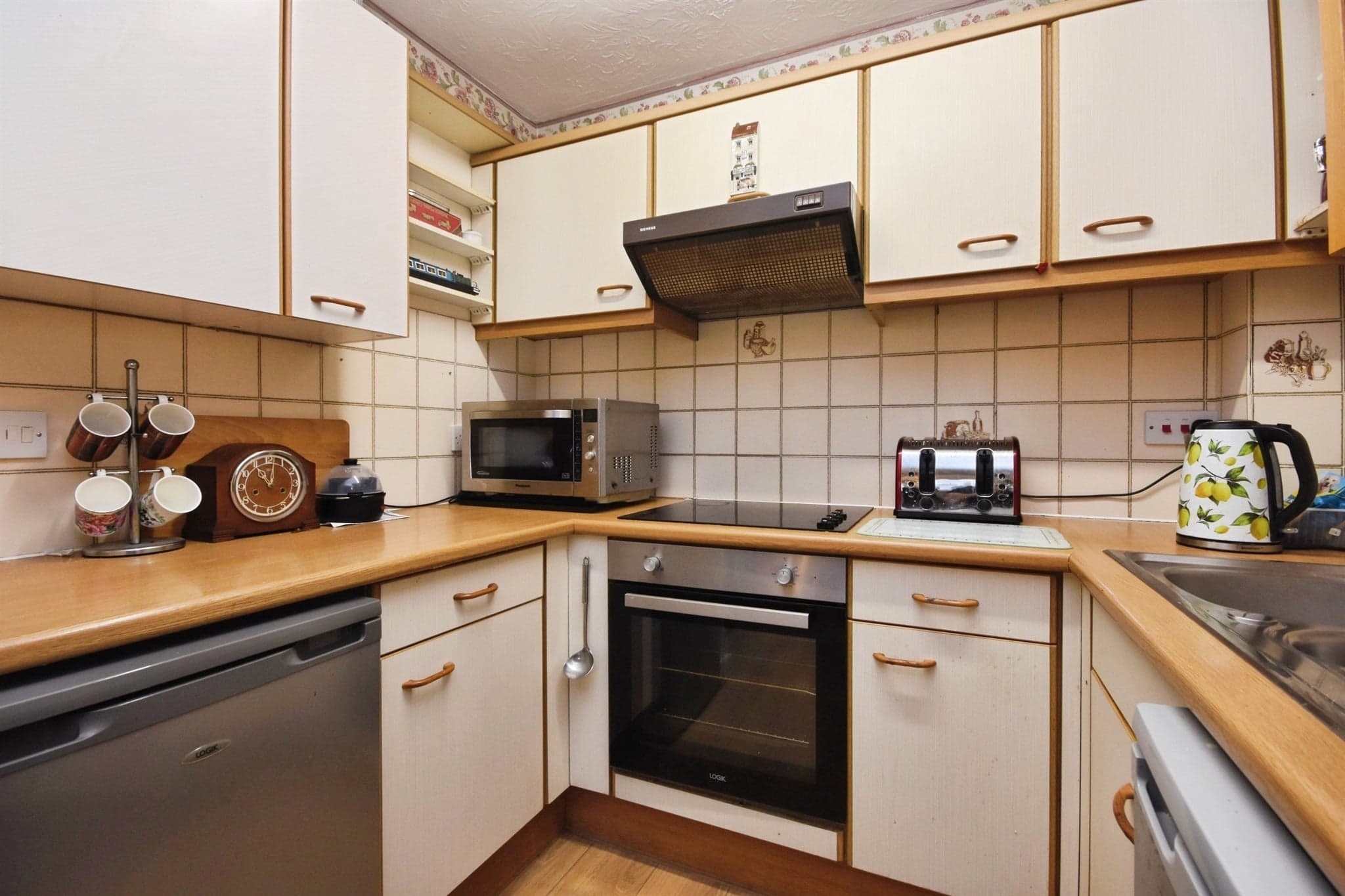 Property at High Street, Great Wakering, Southend-On-Sea