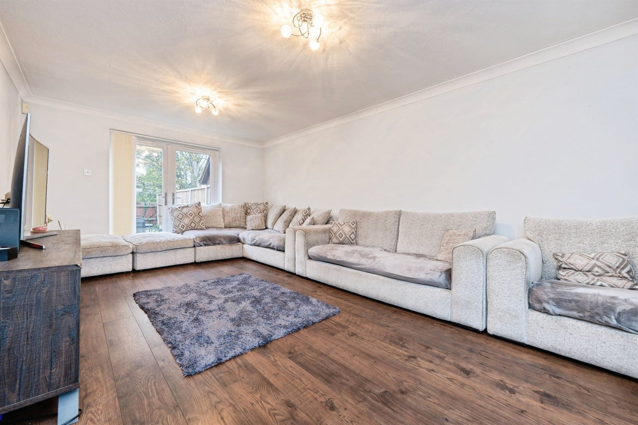 Property at Greenside Park, Luton