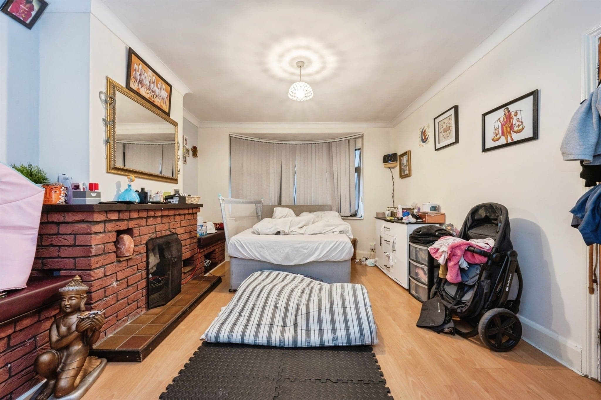 Property at Lynton Grove, Bedford