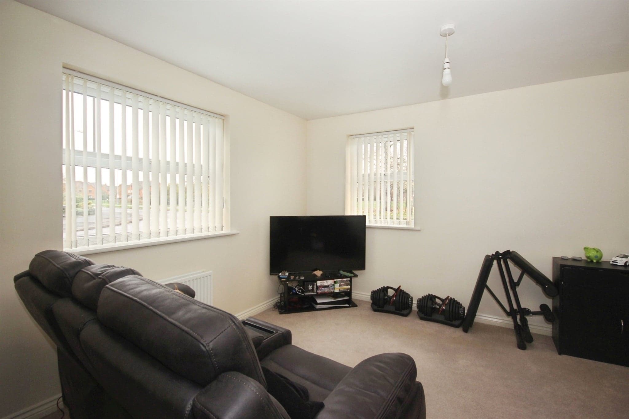 Property at Priors Grove Close, Warwick
