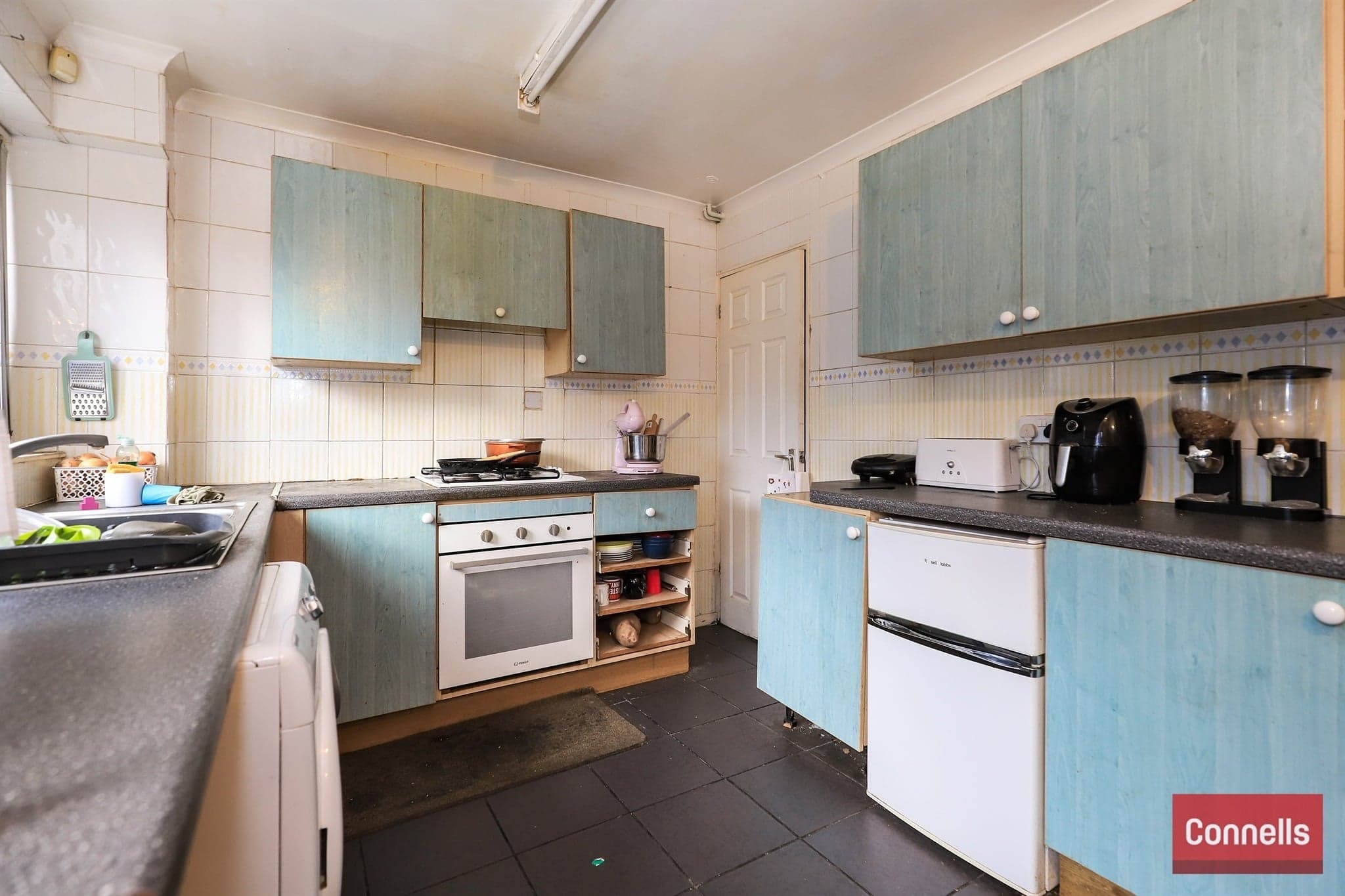 Property at Birmingham New Road, Bilston