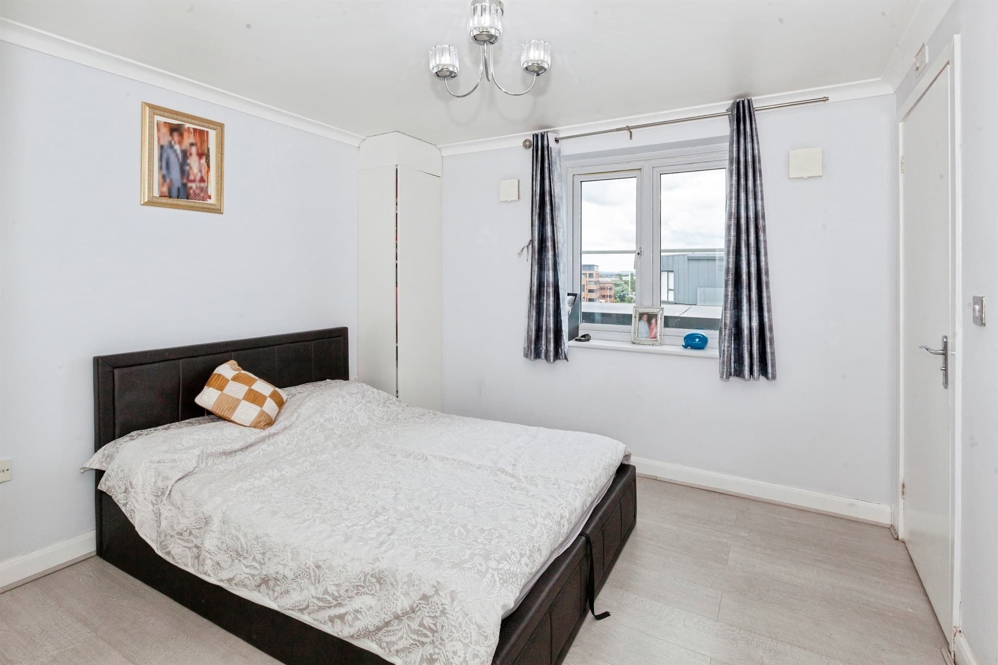 Property at Bath Road, Slough