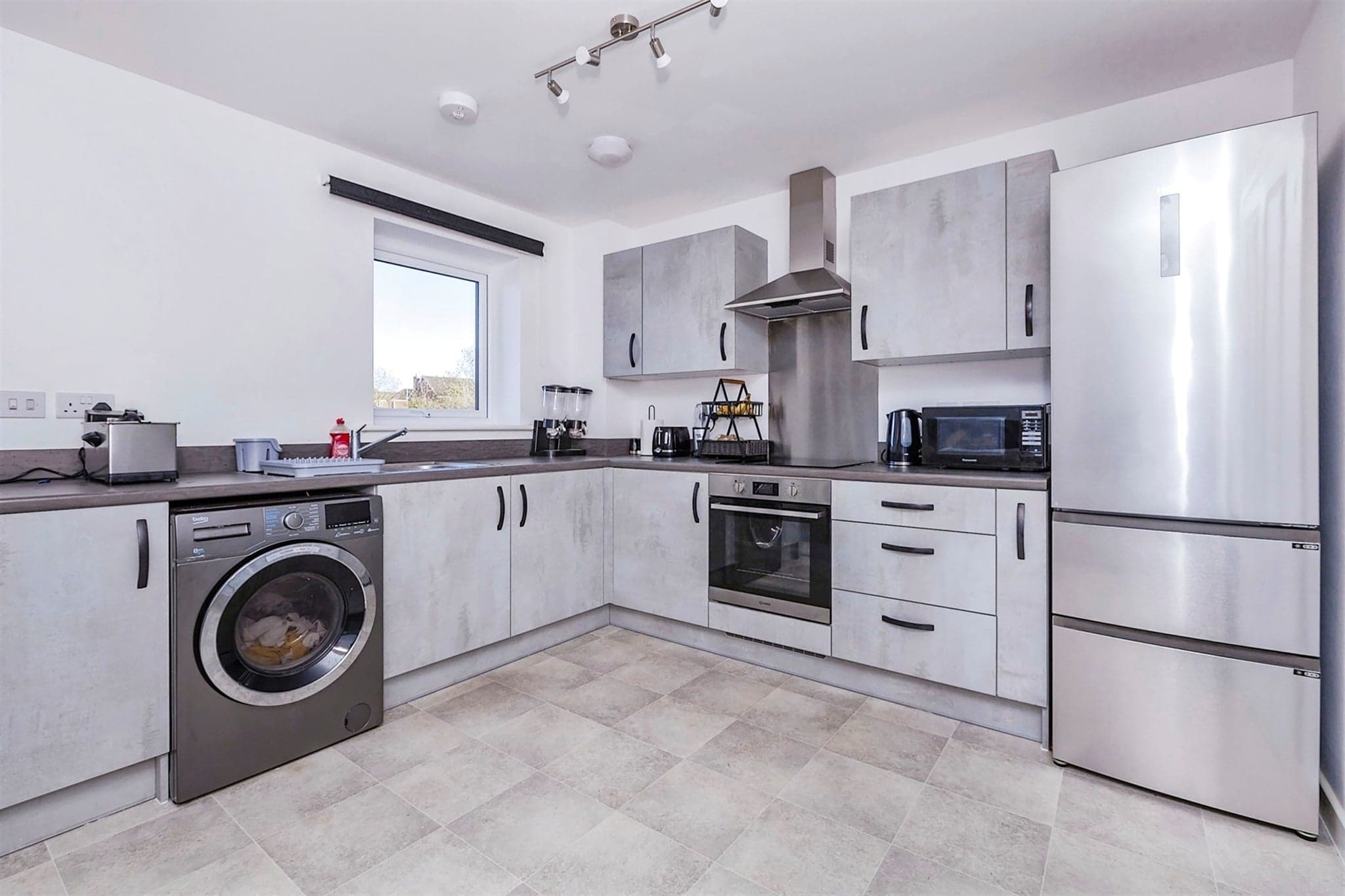 Property at Round Meadow Road, Leicester