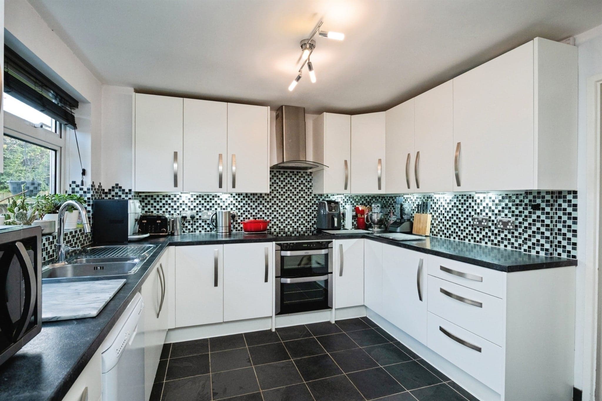 Property at Eastwell Close, Paddock Wood, Tonbridge