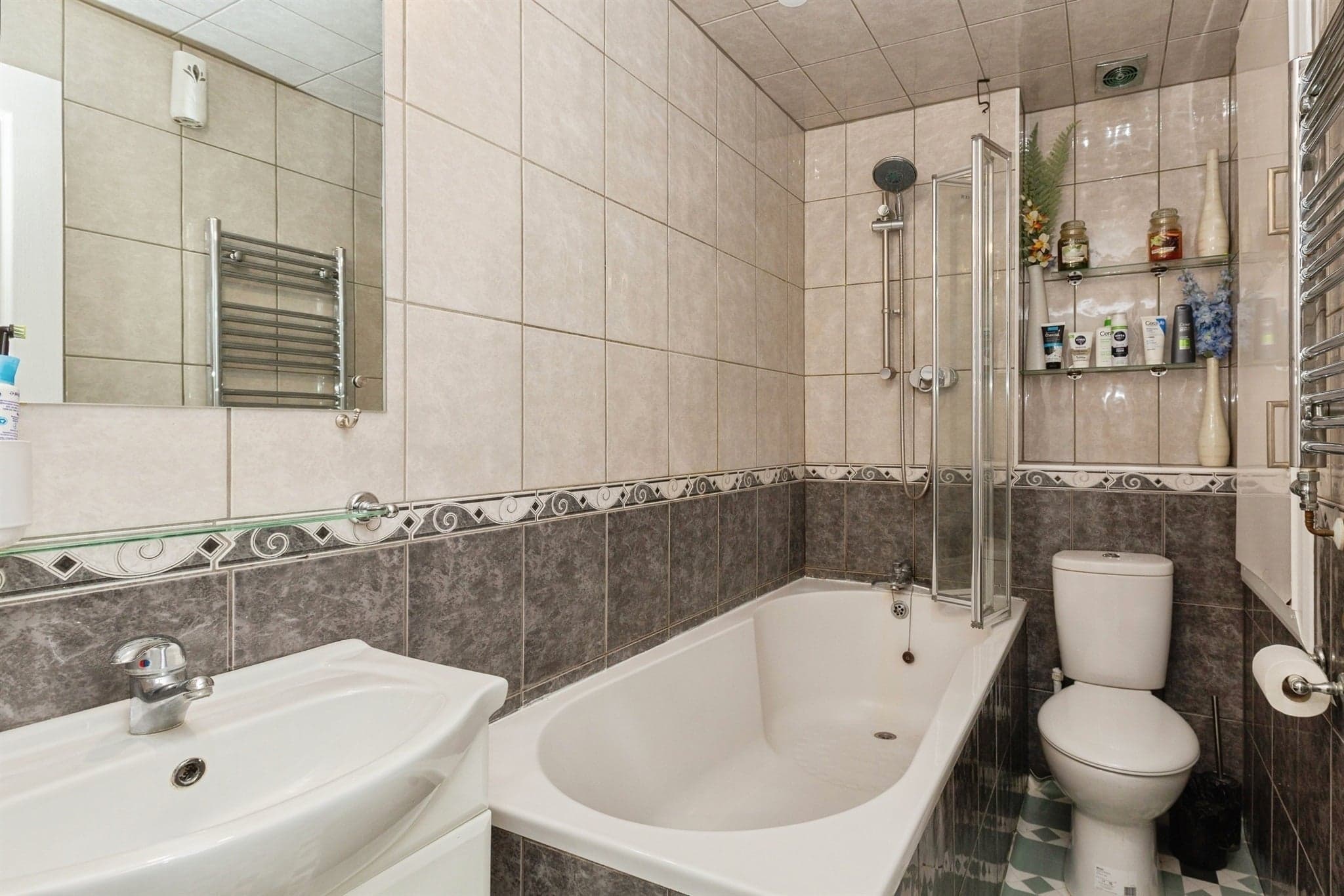 Property at Queensgate, Aylesbury