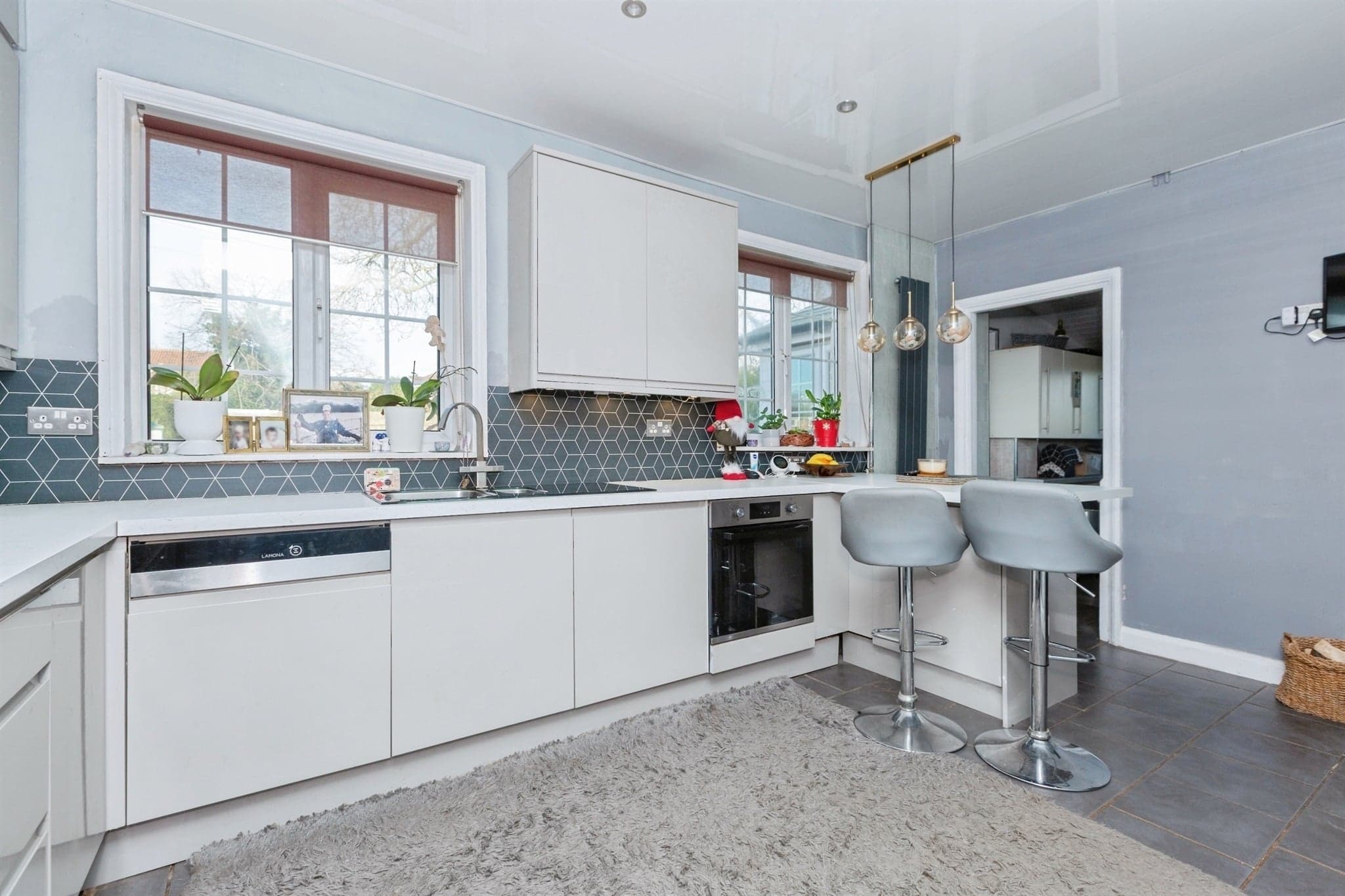 Property at Little Glen Road, Glen Parva, Leicester