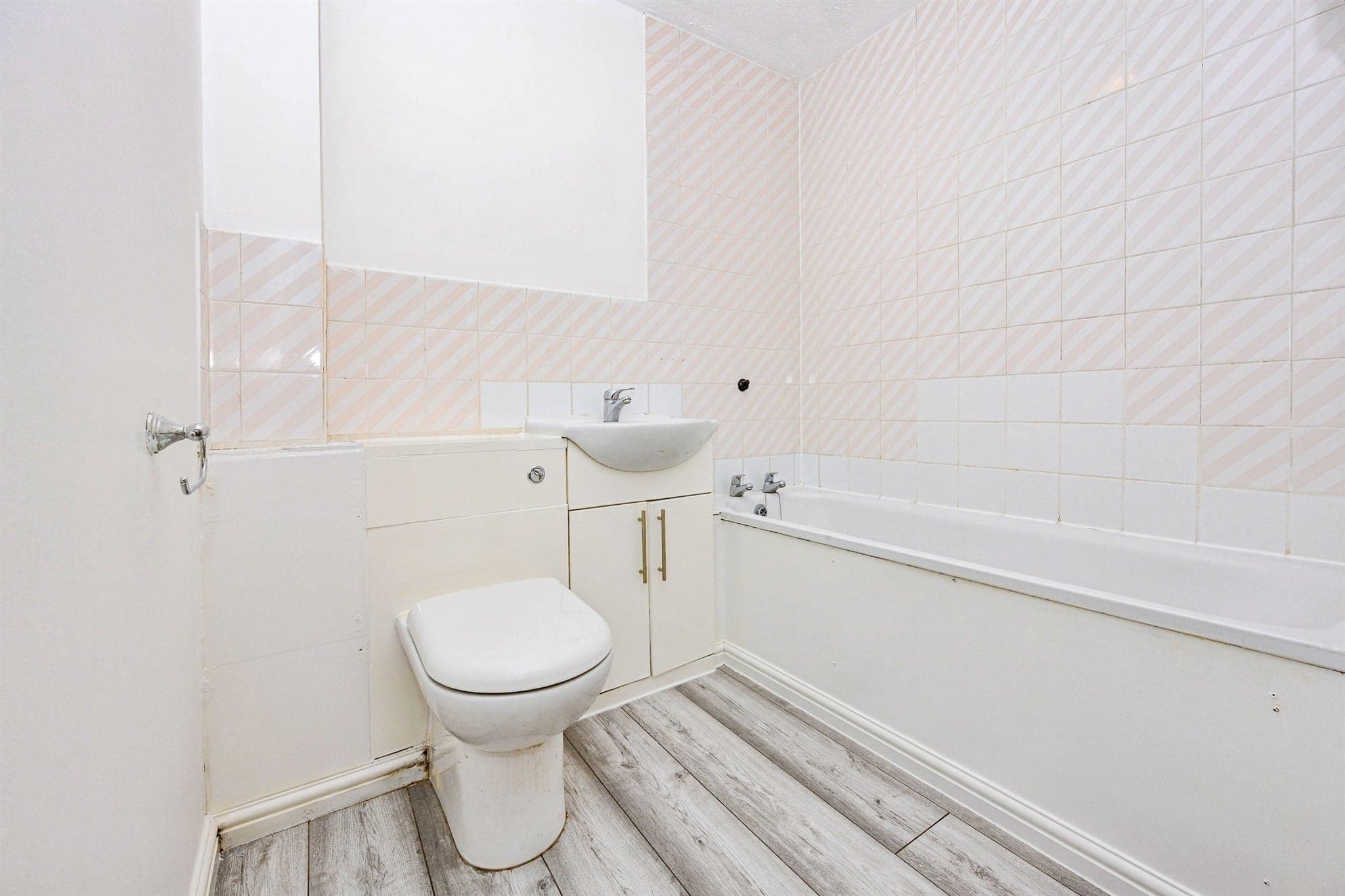 Property at Tudor Close, Hatfield