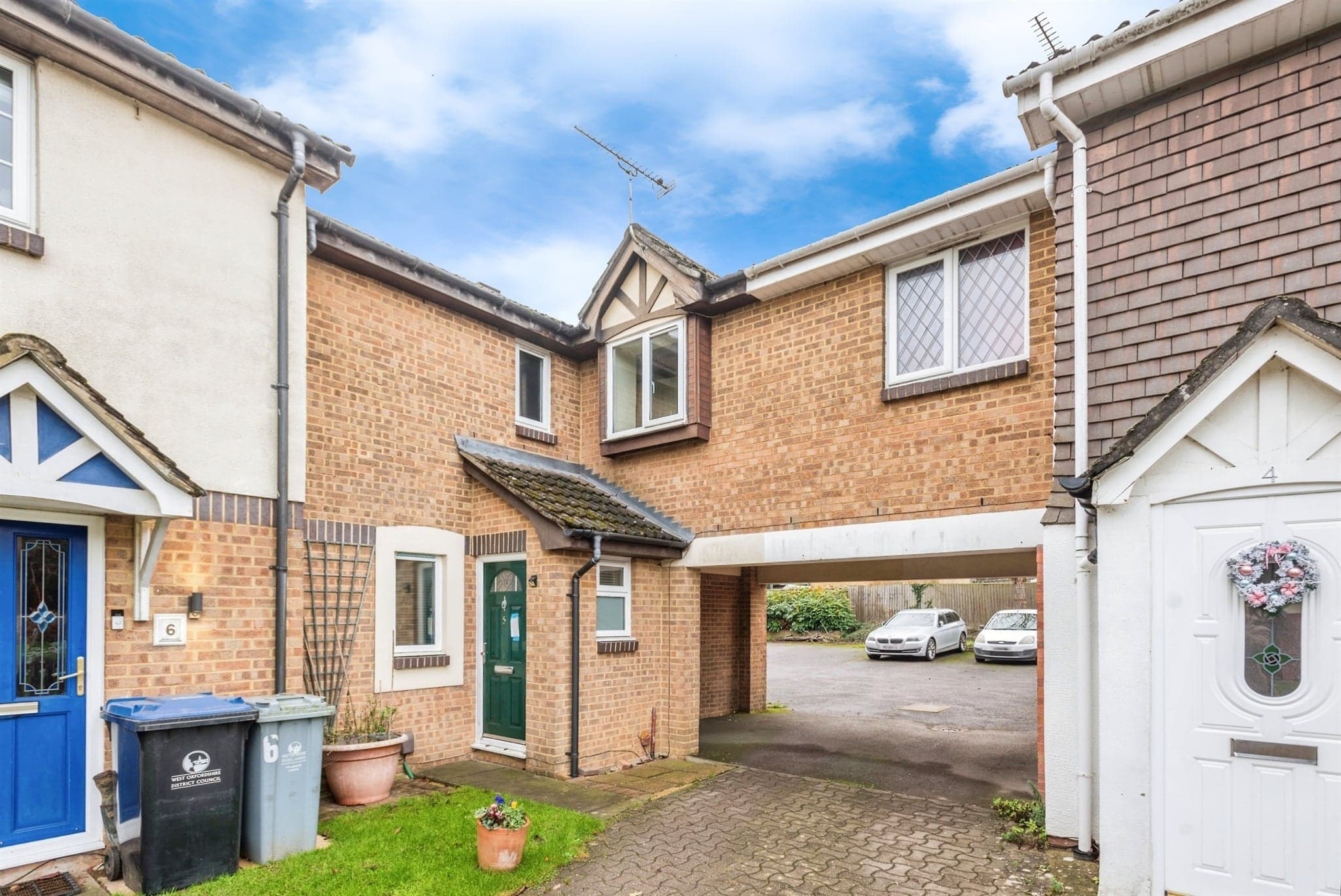 Property at Strathmore Close, Carterton