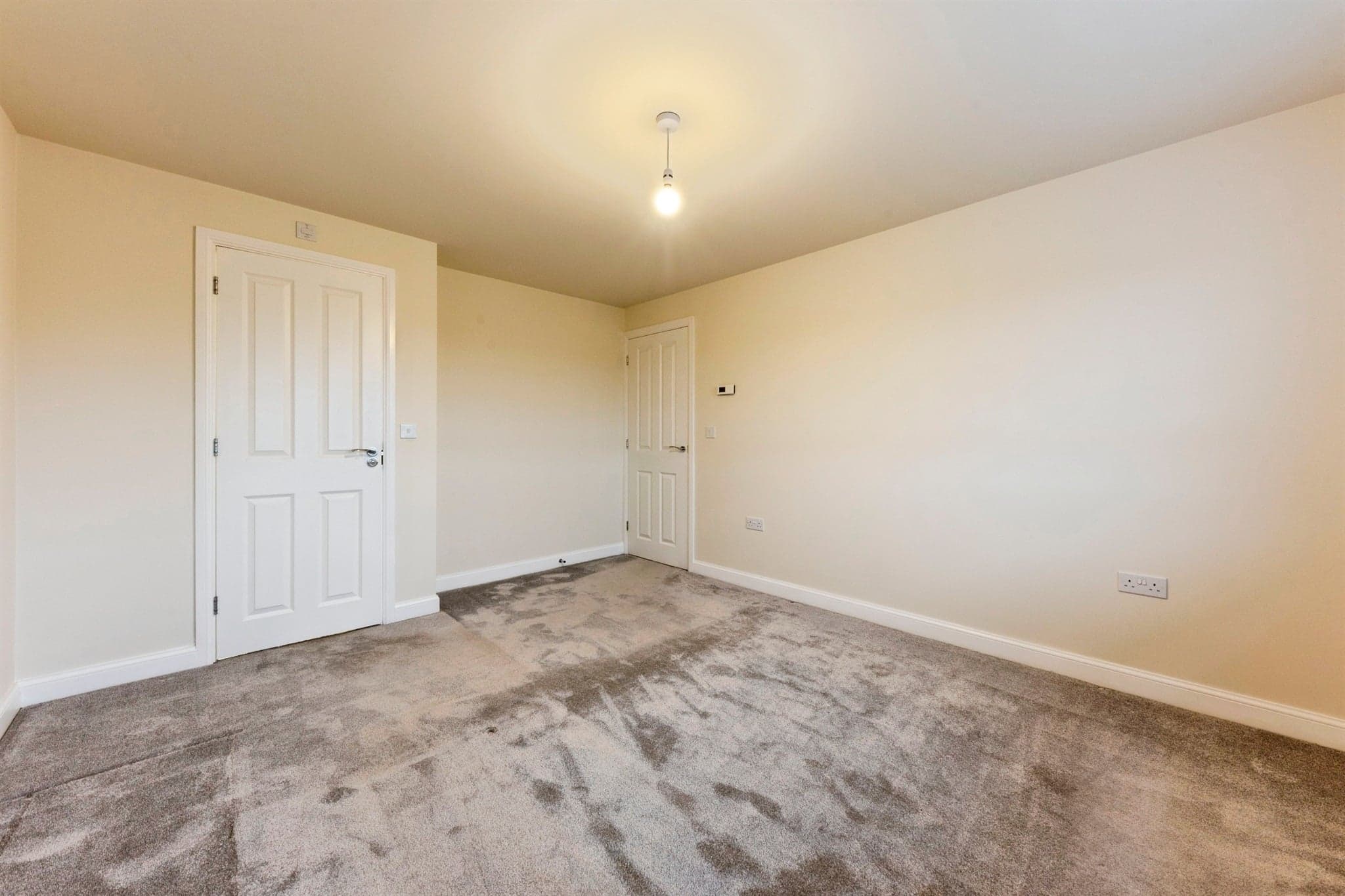 Property at Hind Close, Bingham, Nottingham