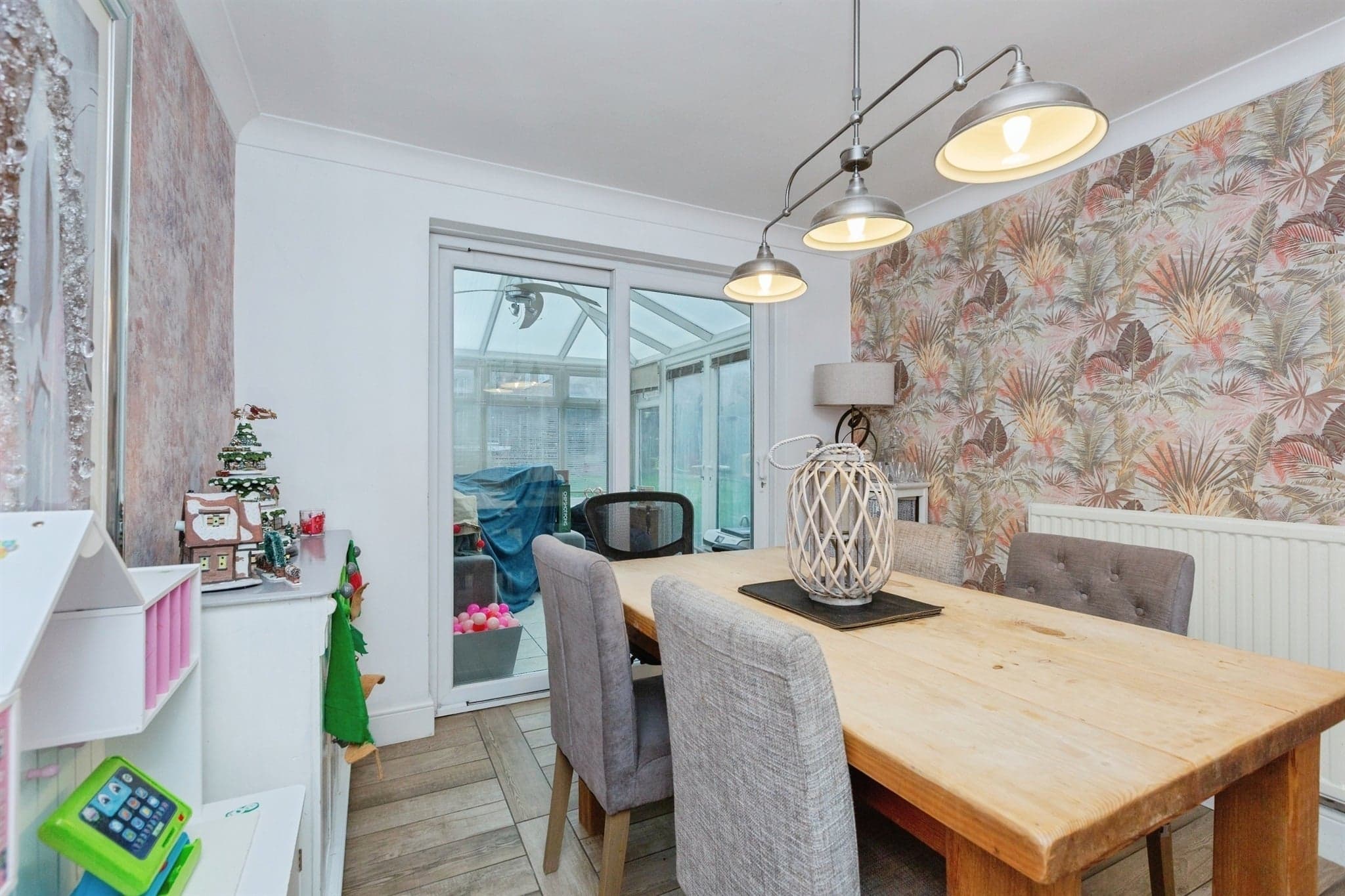 Property at Burnham Drive, Whetstone, Leicester