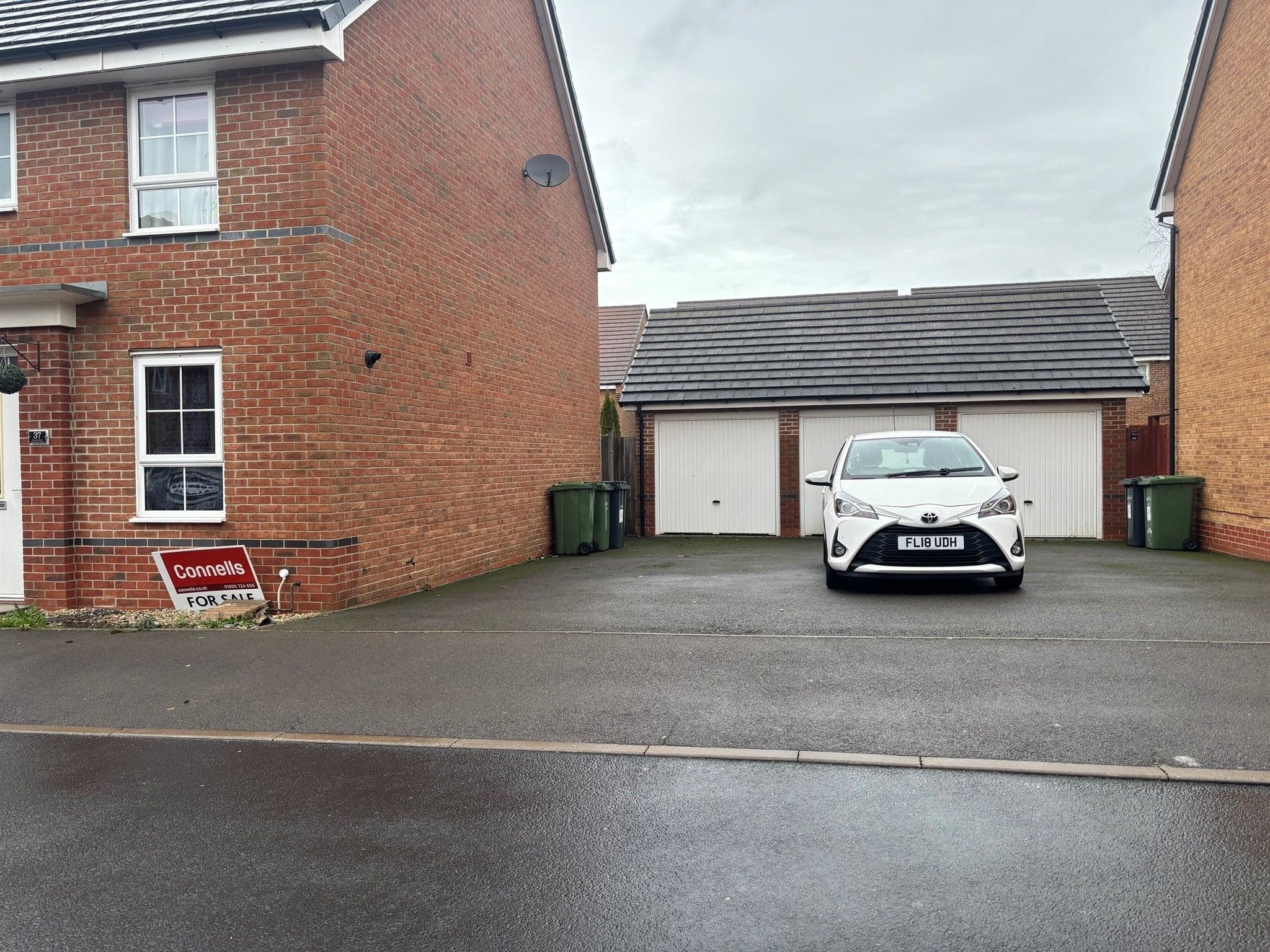 Property at Rounds Road, Worcester