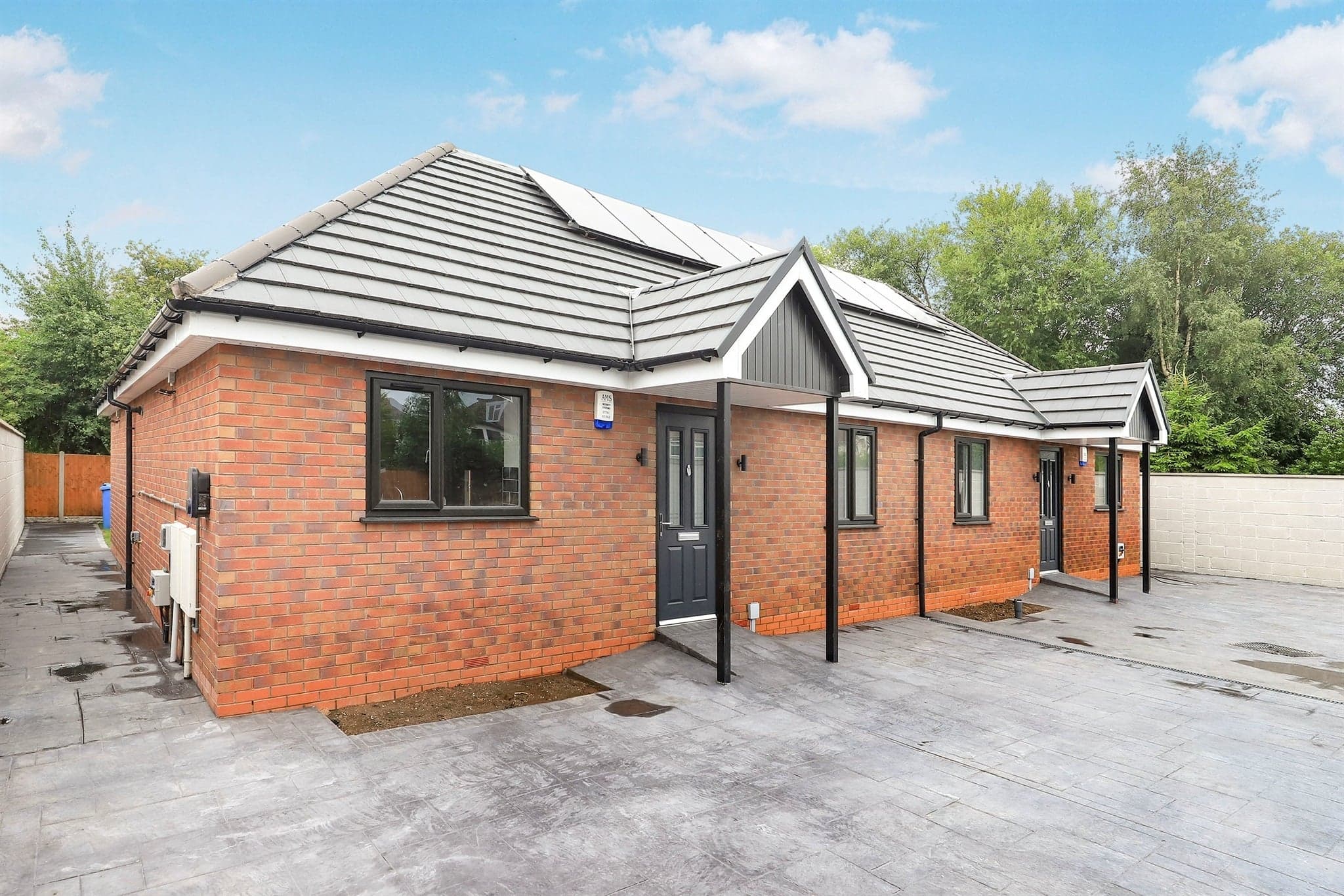 Property at Sunset Close, Coven, Wolverhampton