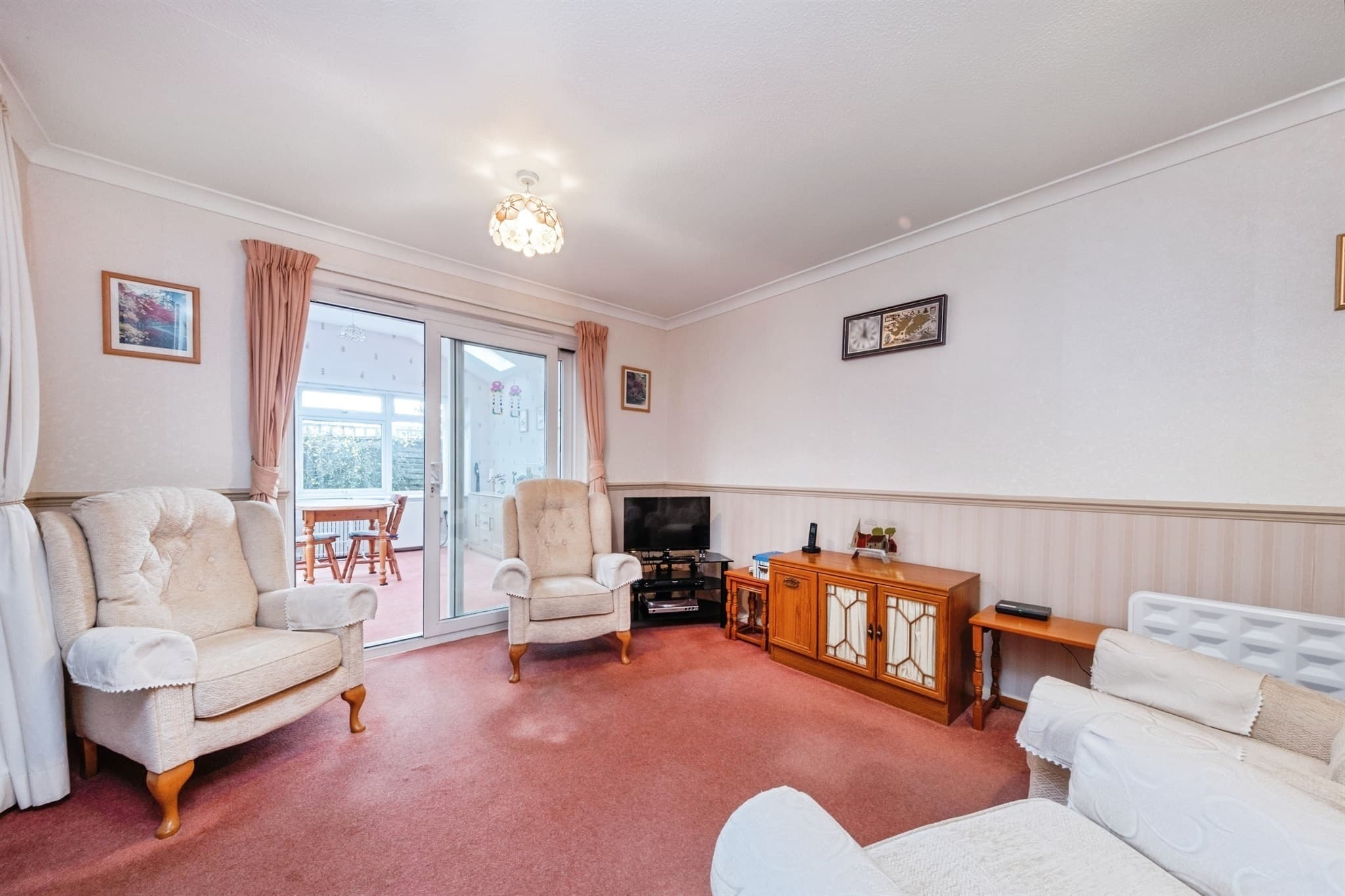 Property at Spinney Close, Steeple Claydon, Buckingham