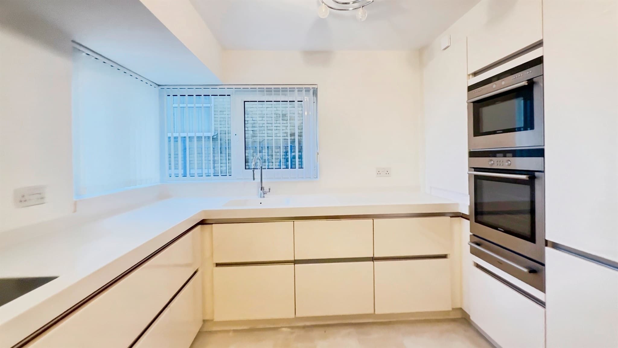 Property at Boscombe Overcliff Drive, Bournemouth