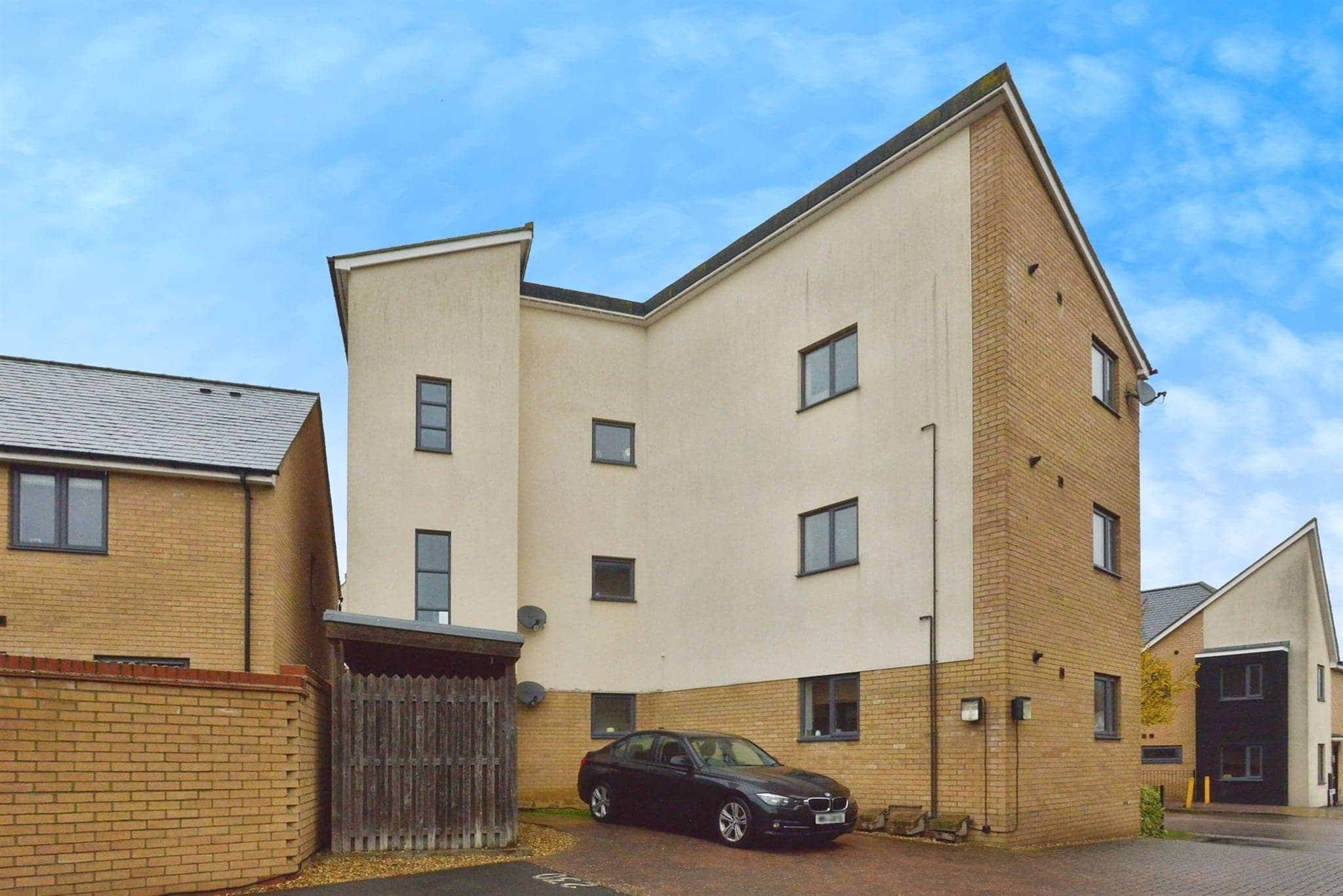 Property at Selkirk Drive, Oakridge Park, Milton Keynes
