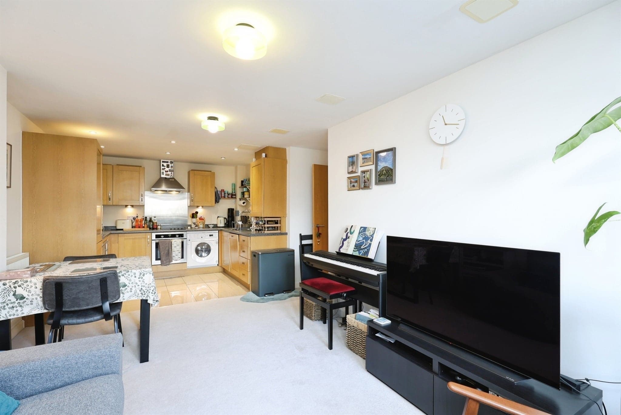 Property at Metropolitan Station Approach, Watford