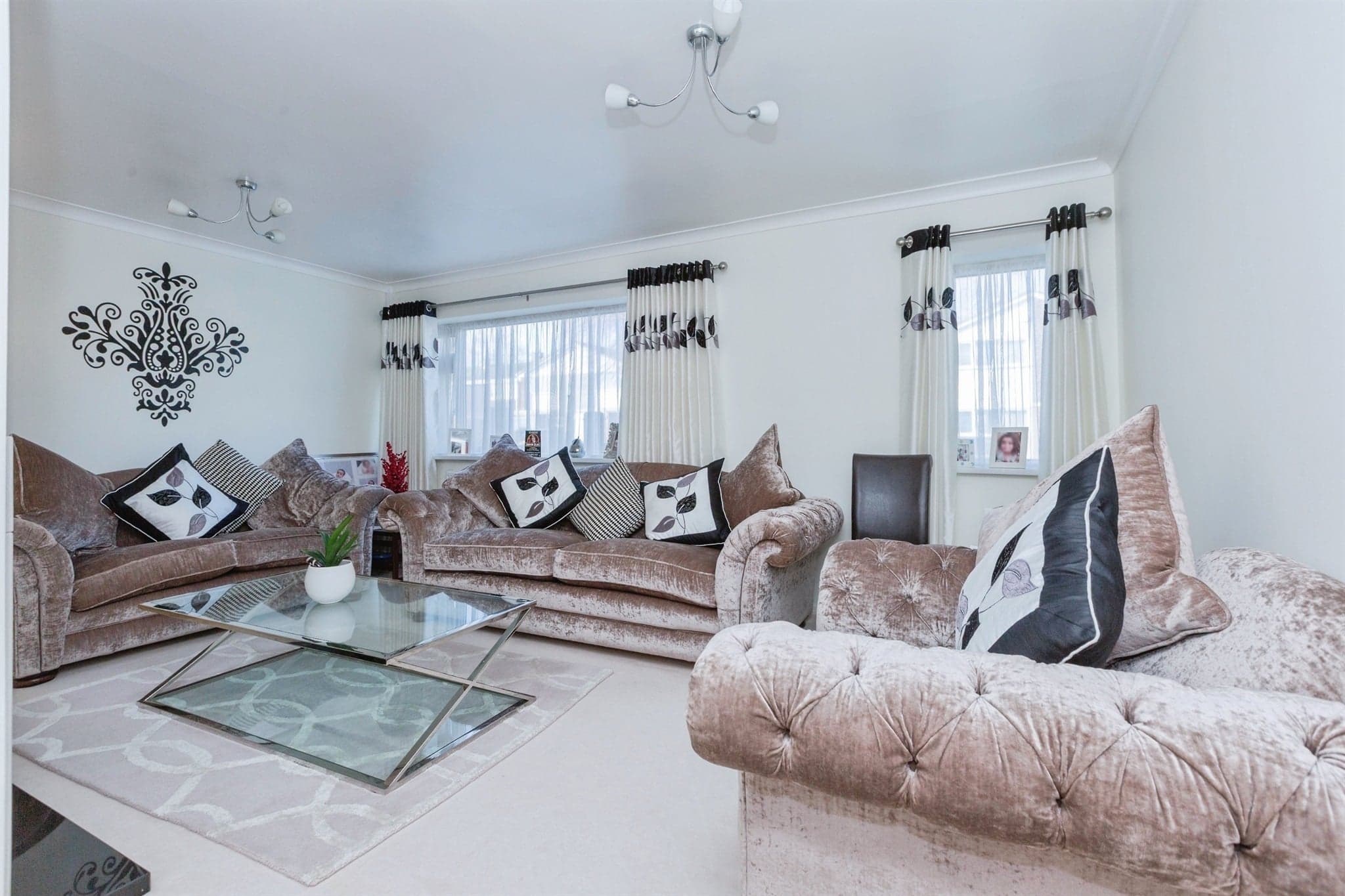 Property at Forest Rise, Oadby, Leicester