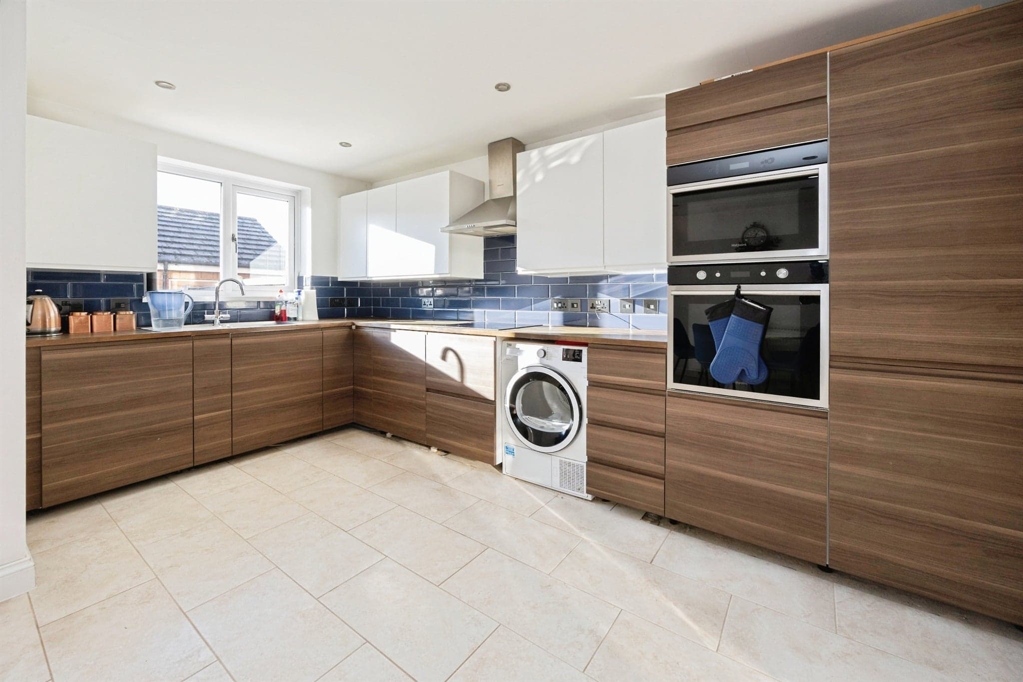 Property at Fairview Drive, ASHFORD