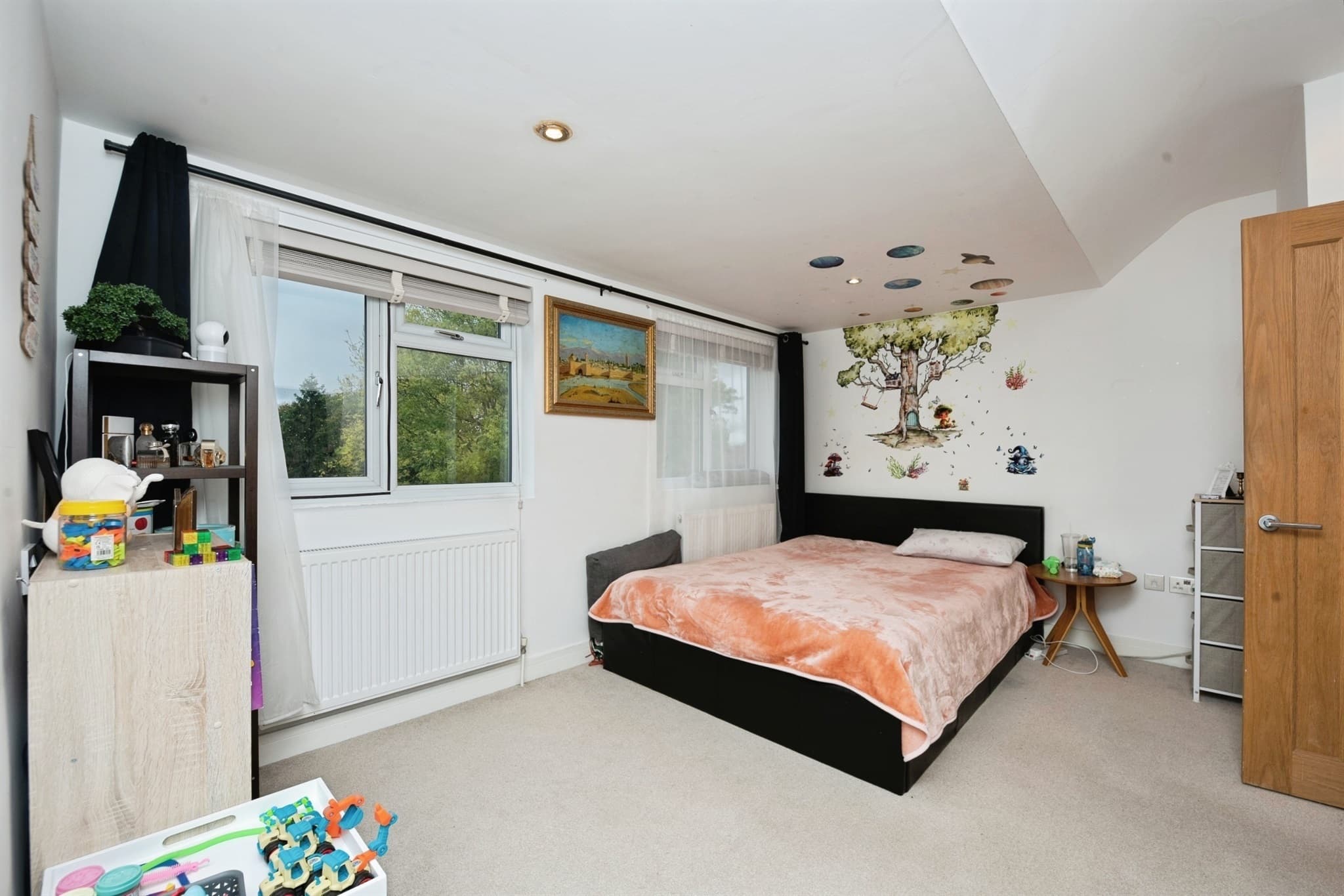 Property at Welldon Crescent, HARROW