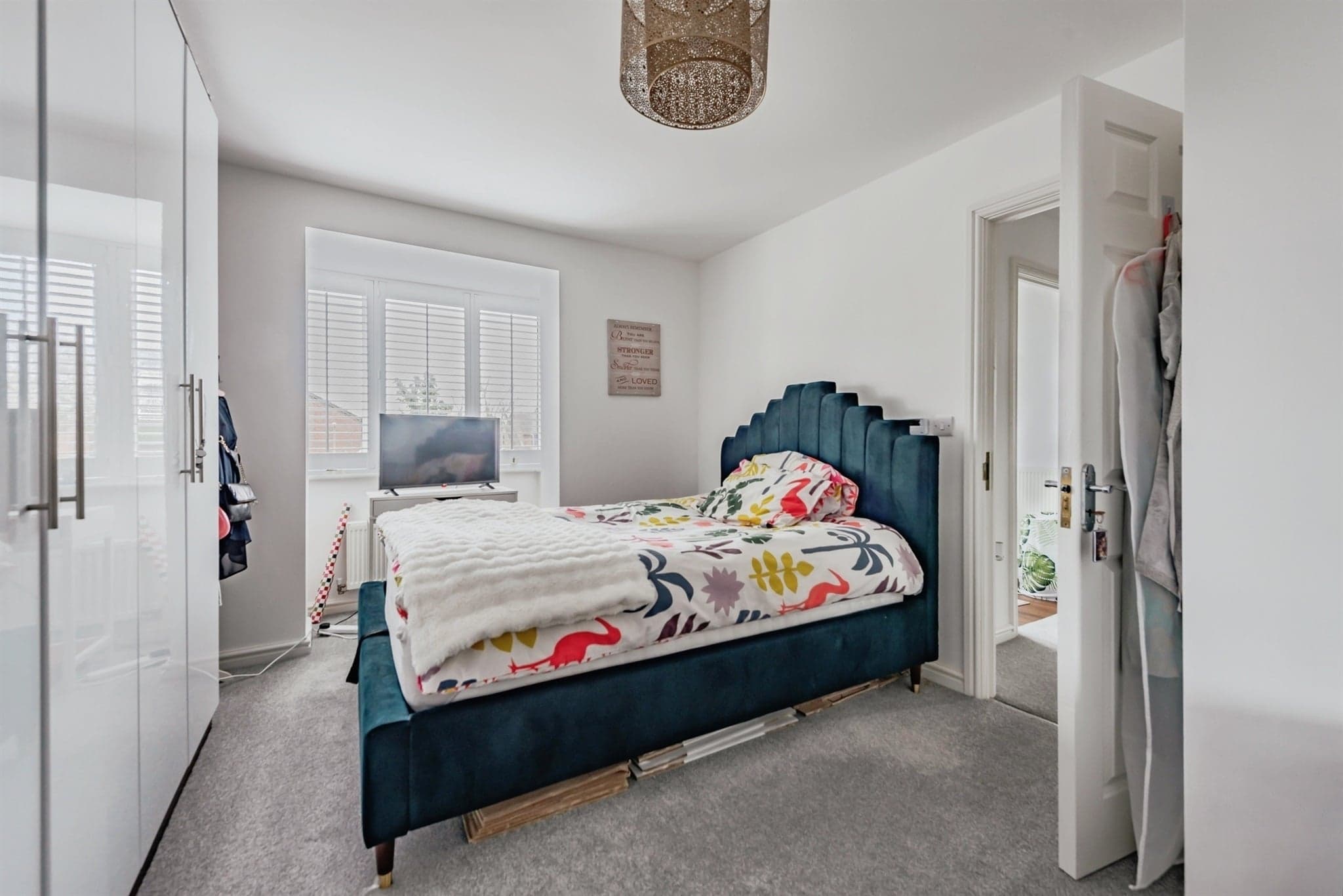 Property at Donald Gardens, Hookwood, Horley