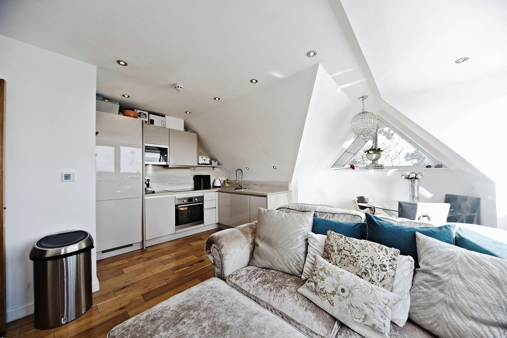 Property at Coulsdon Road, Caterham