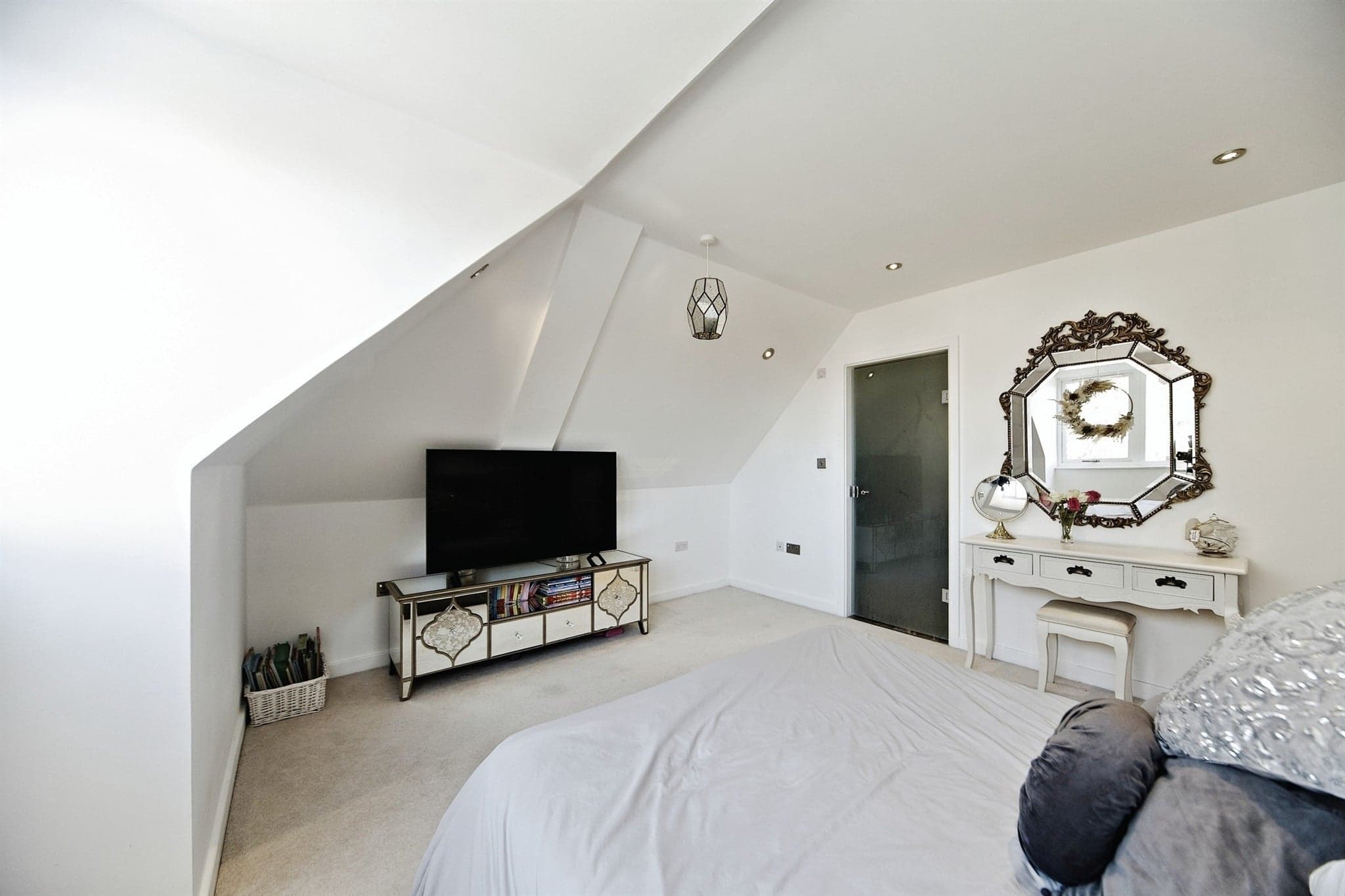 Property at Coulsdon Road, Caterham