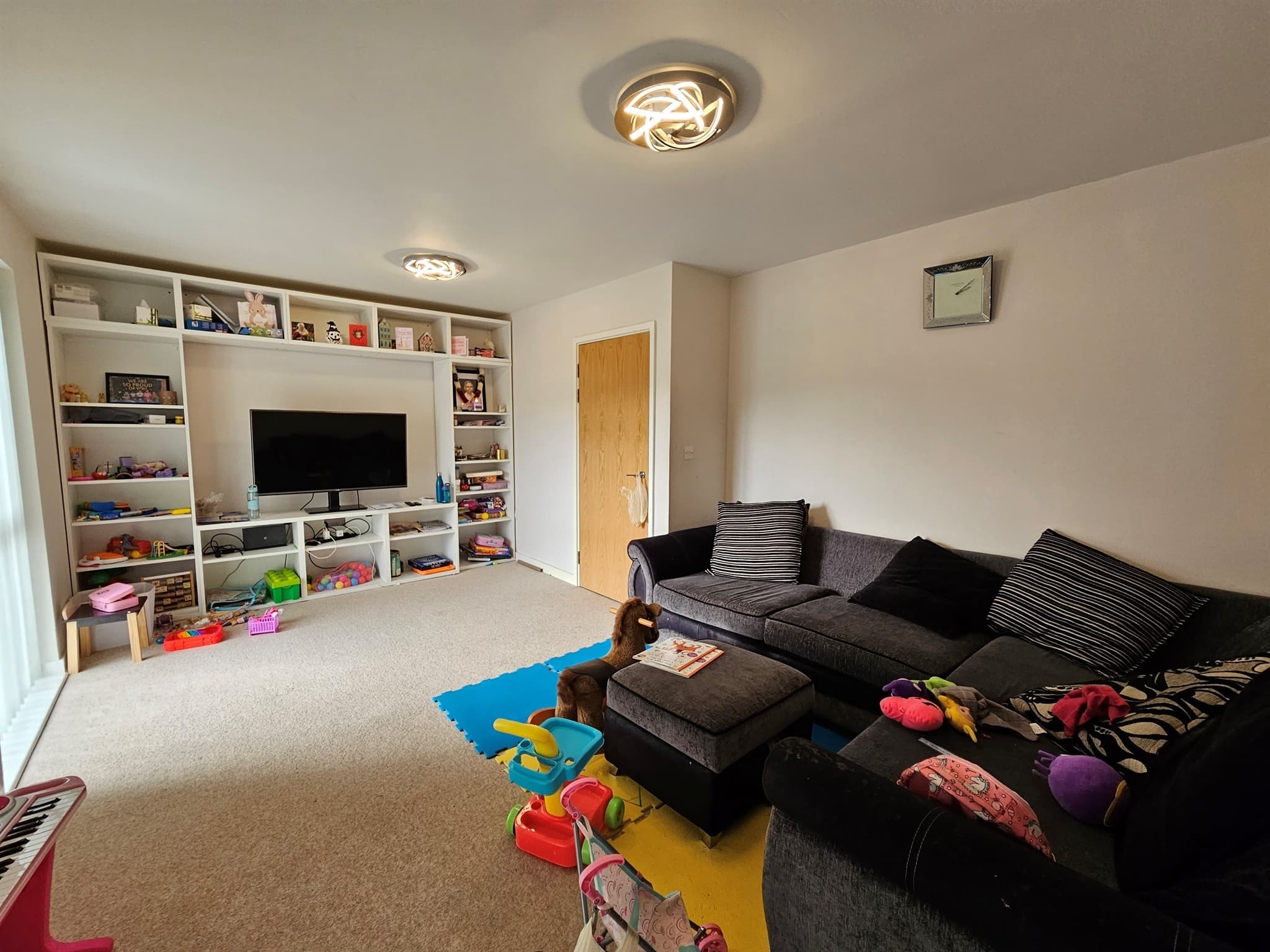 Property at Challney Gardens, Luton