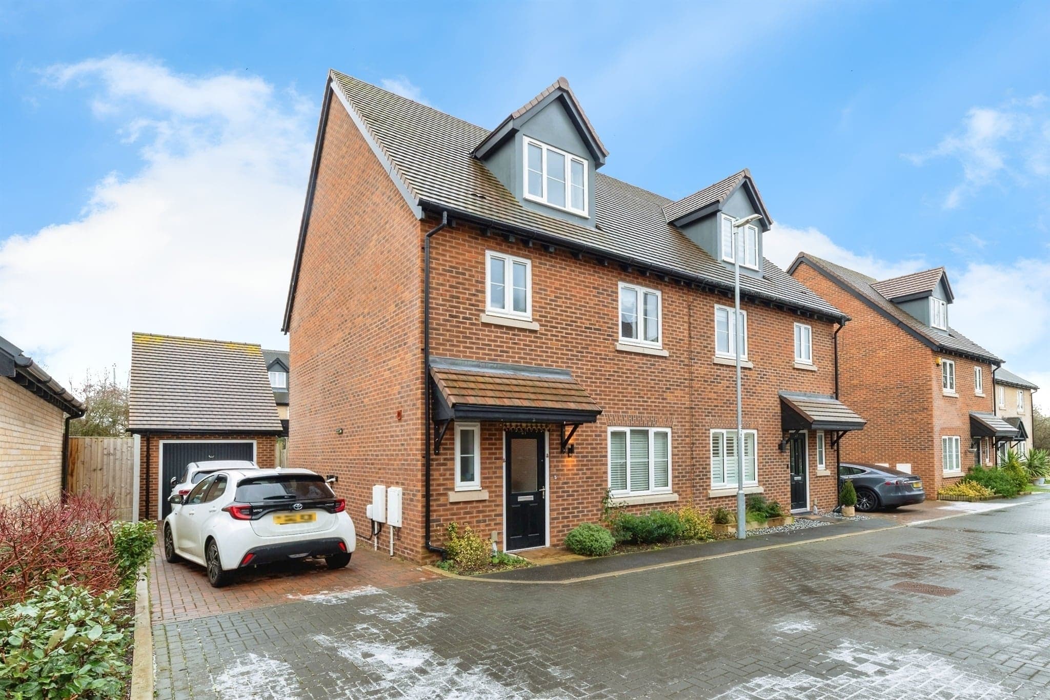 Property at Viney Corner, ARLESEY
