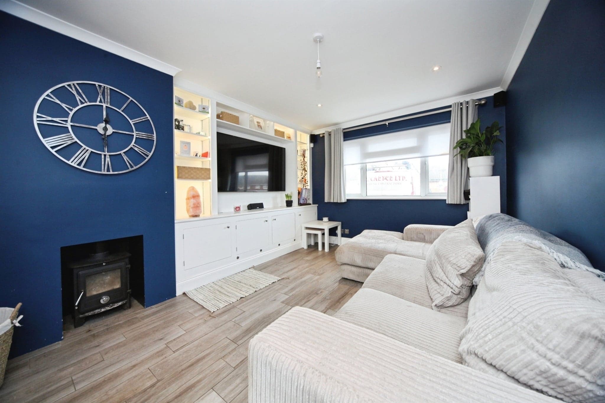 Property at Hollybush Road, Luton