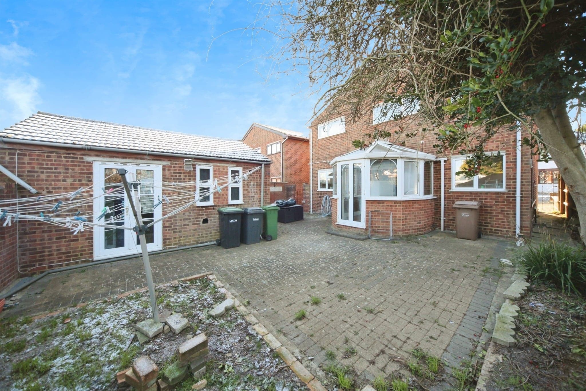 Property at Capron Road, Luton