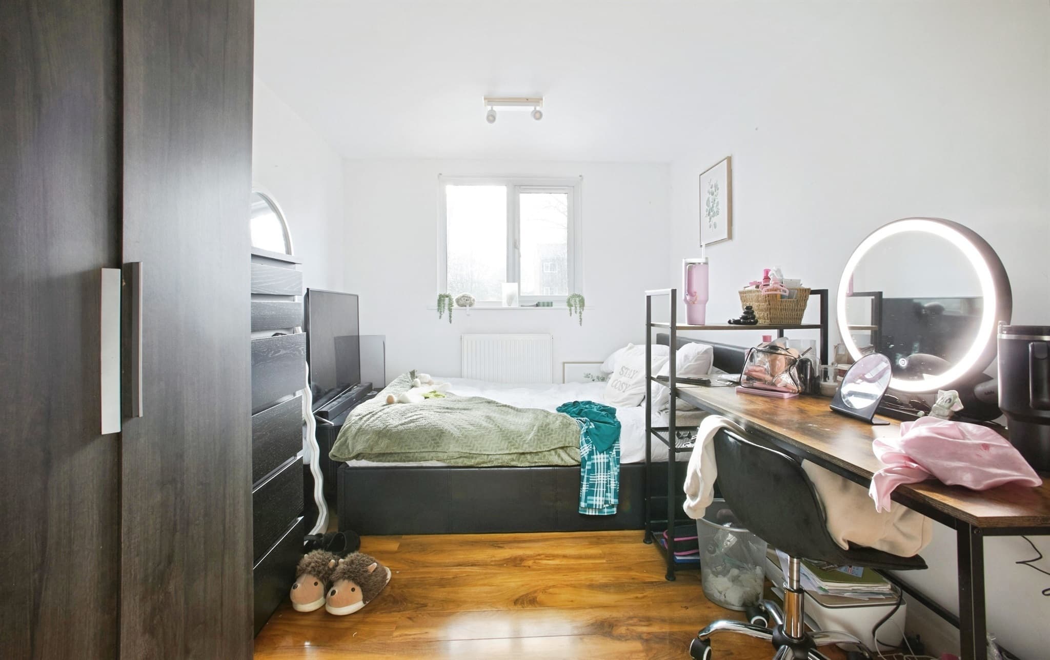Property at Kingsway Gardens, Andover